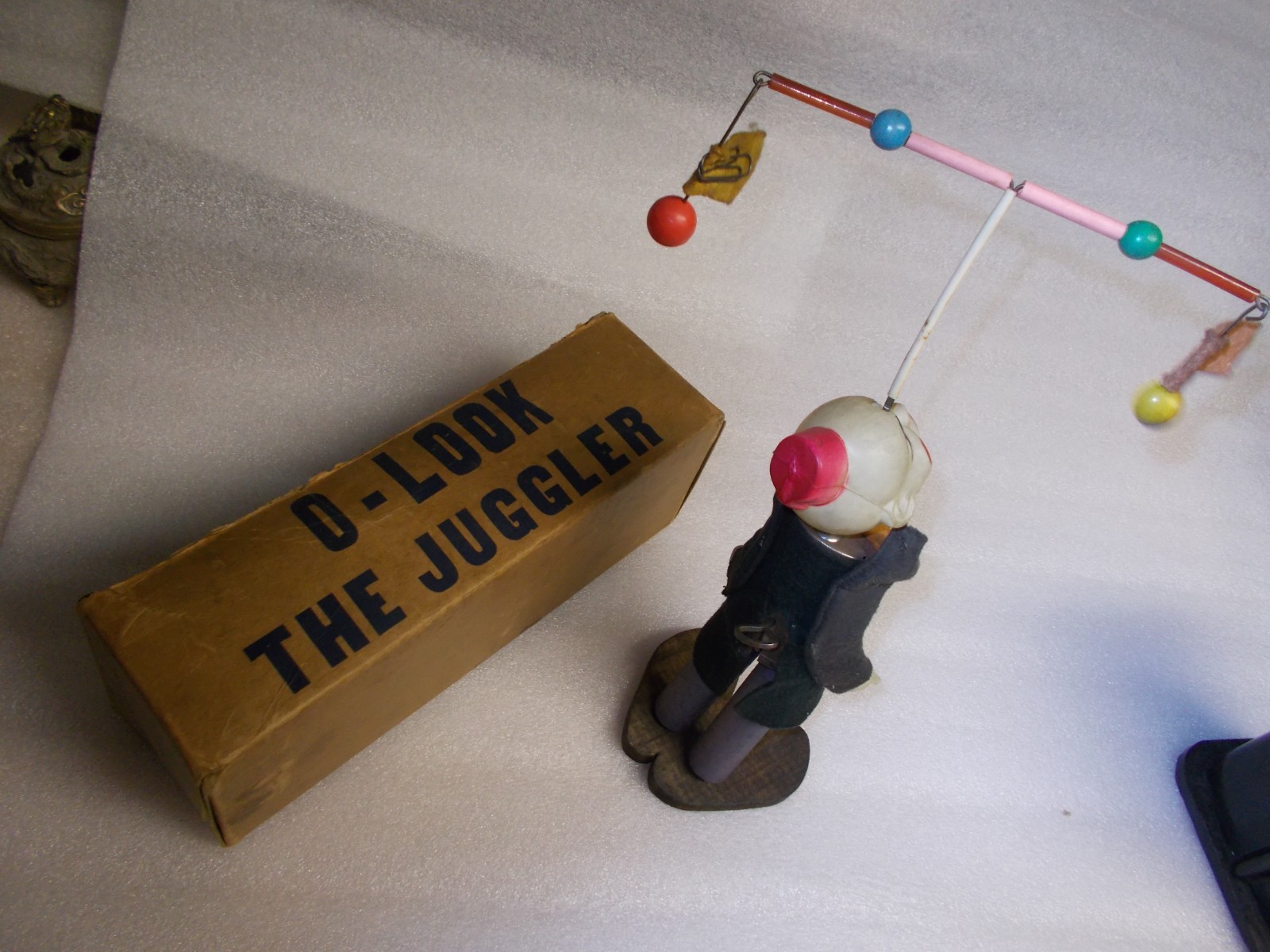 Vintage Irwin no.390 O-Look The Juggler Windup @Box