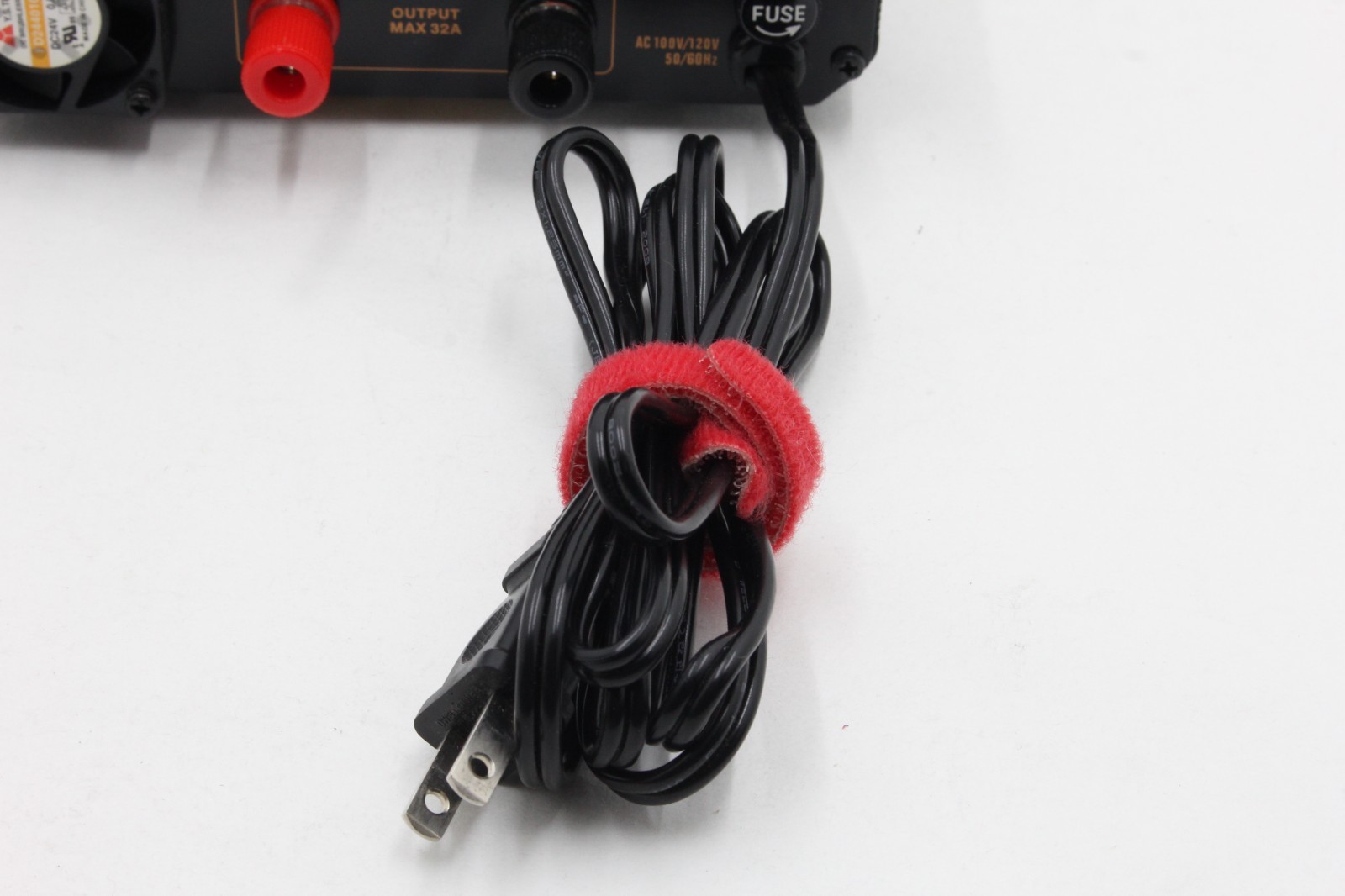 ALINCO DC DM-330MV Stabilized Power Supply 32A + Box Excellent Cond.