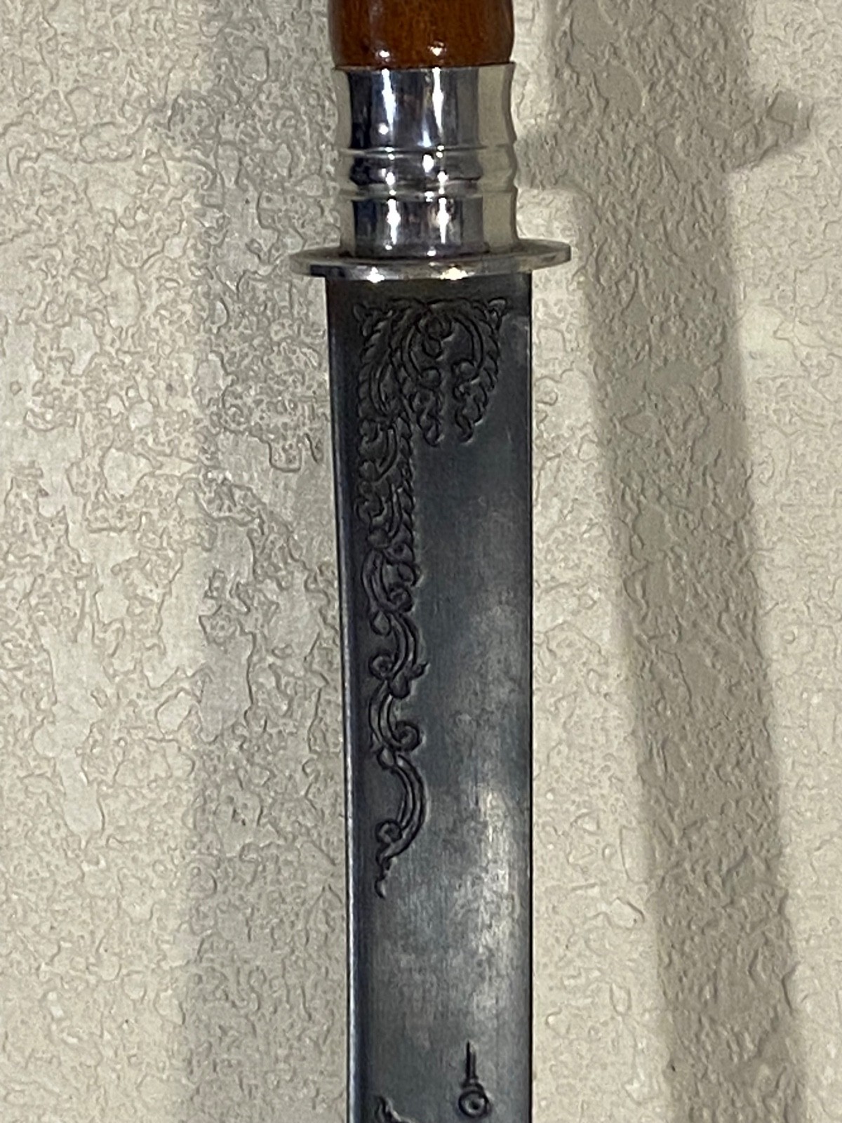 THAI SWORD AND SCABBARD TRADITIONAL COLLECTIBLE 38 INCHES LONG DISPLAY