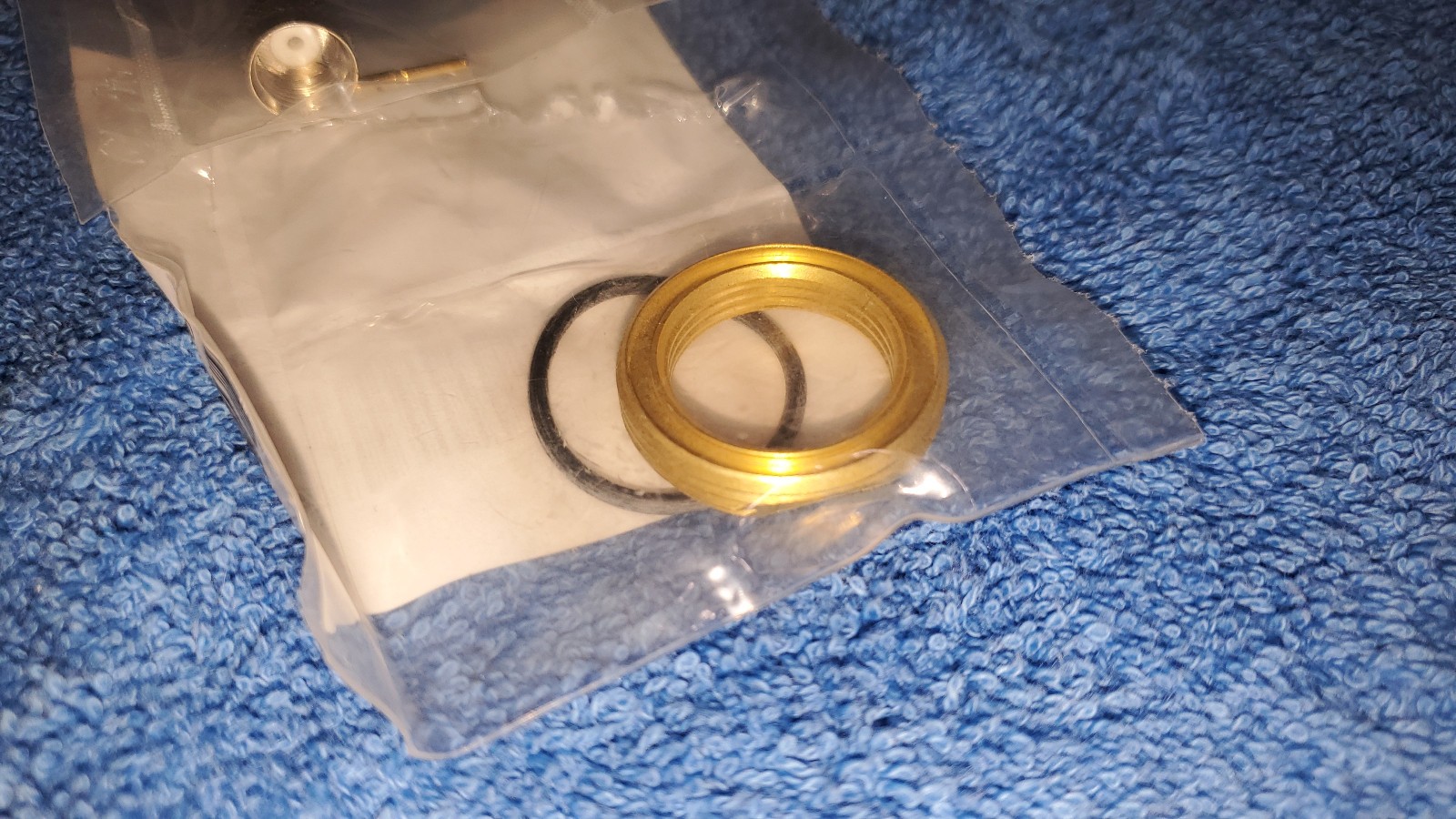 NEW MOTOROLA RRA4935-RRA4936 MOBILE ANTENNA W/ HARDWARE KIT 800/900 MHz