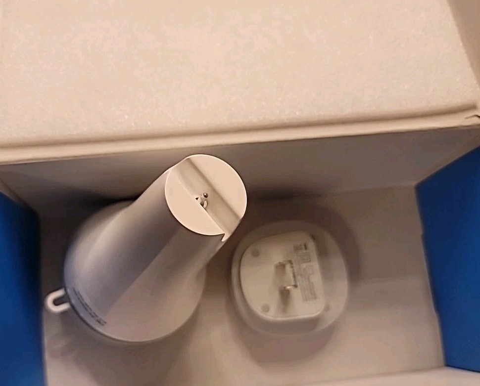 GoveeLife Smart Thermometer P1 with Smart Gateway 1s