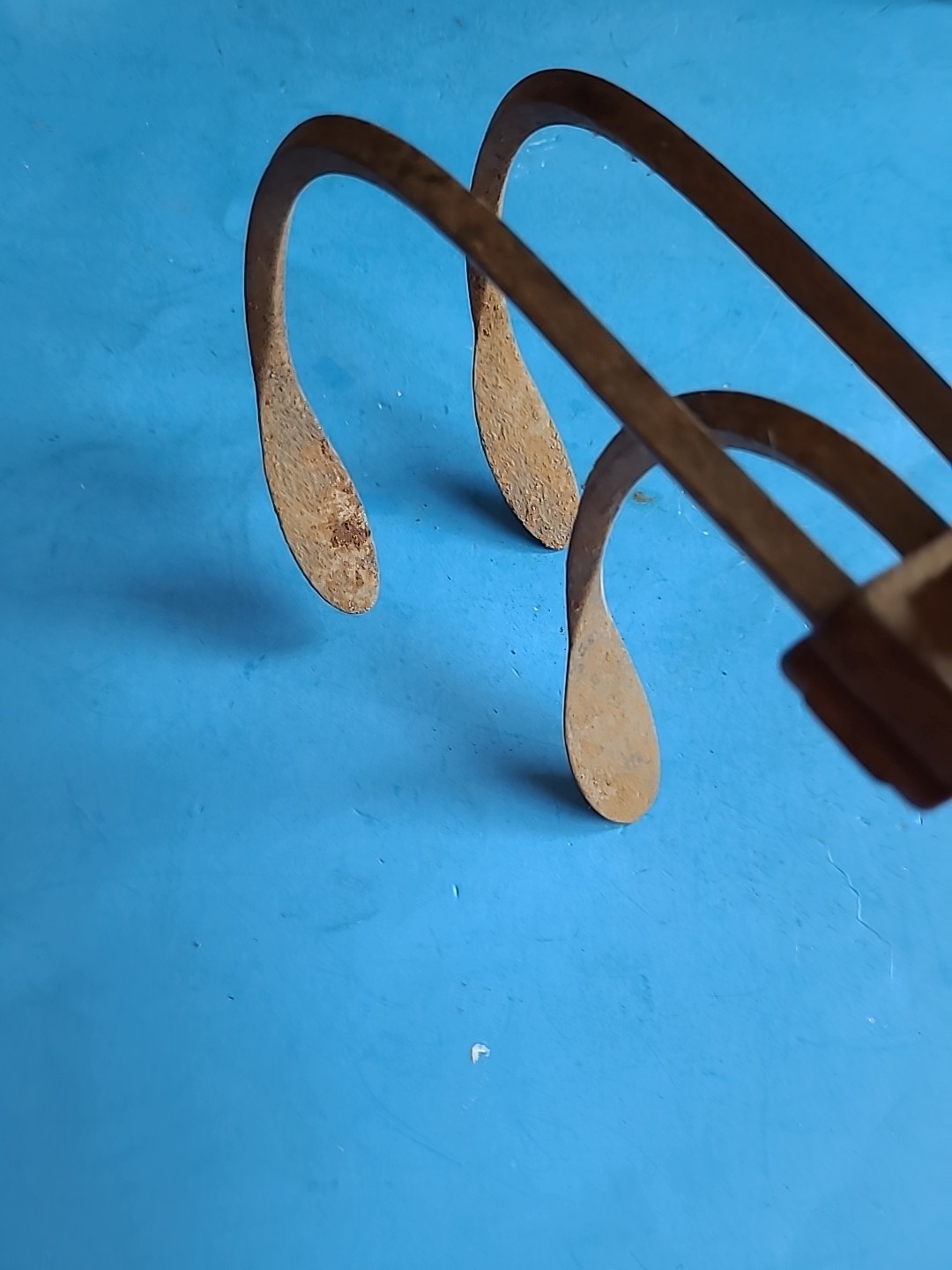 Vintage 3 Tine Prong Garden Cultivator Hoe Rake Claw Antique