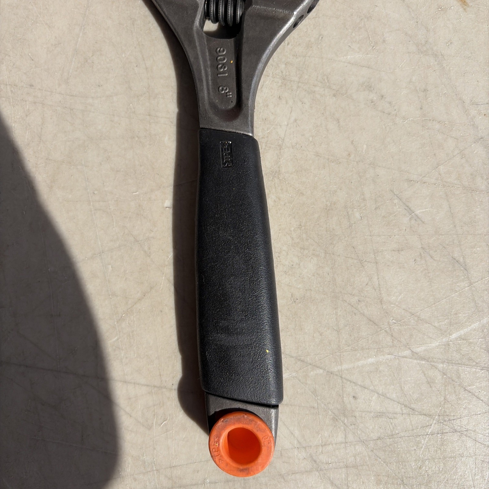 Nacho 9031 R 8" Bigmouth Ergo Adjustable Wrench Slim Head w/Tapered Jaws