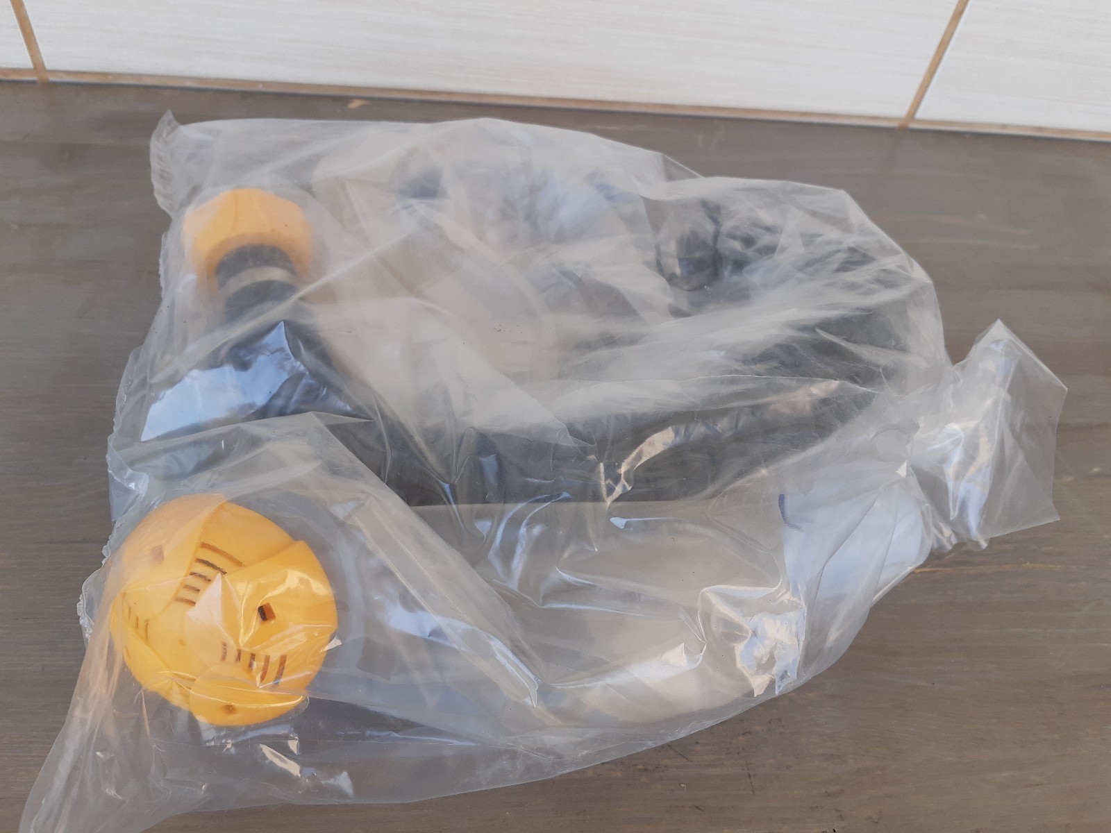 Children Kids Babies Israeli Protective Kit Gas Mask Age 0-8 new 2011