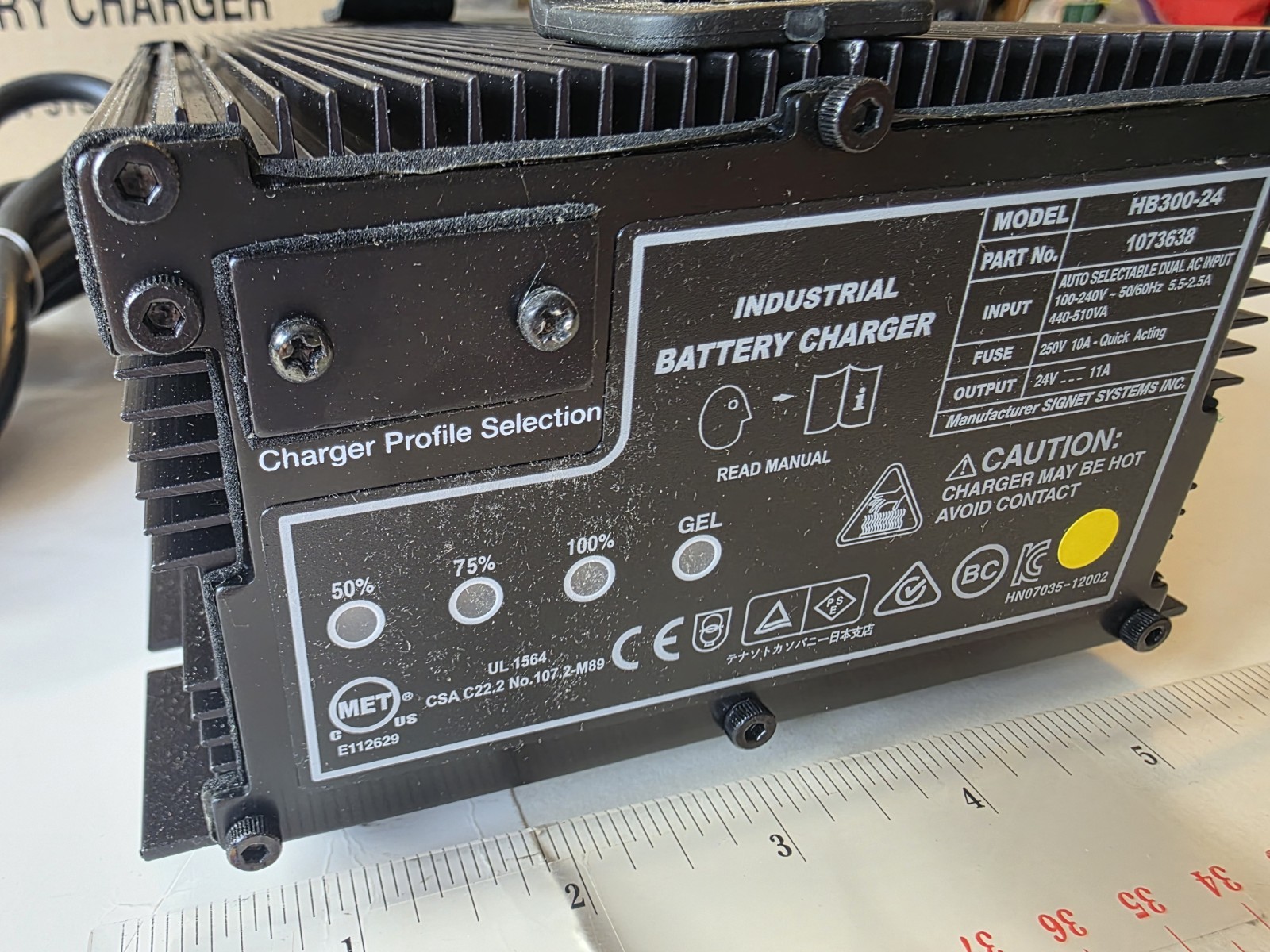 Tennant 1073638 Offboard Charger 24V 11A Var Vac 1PH 50/60HZ By Signet Systems