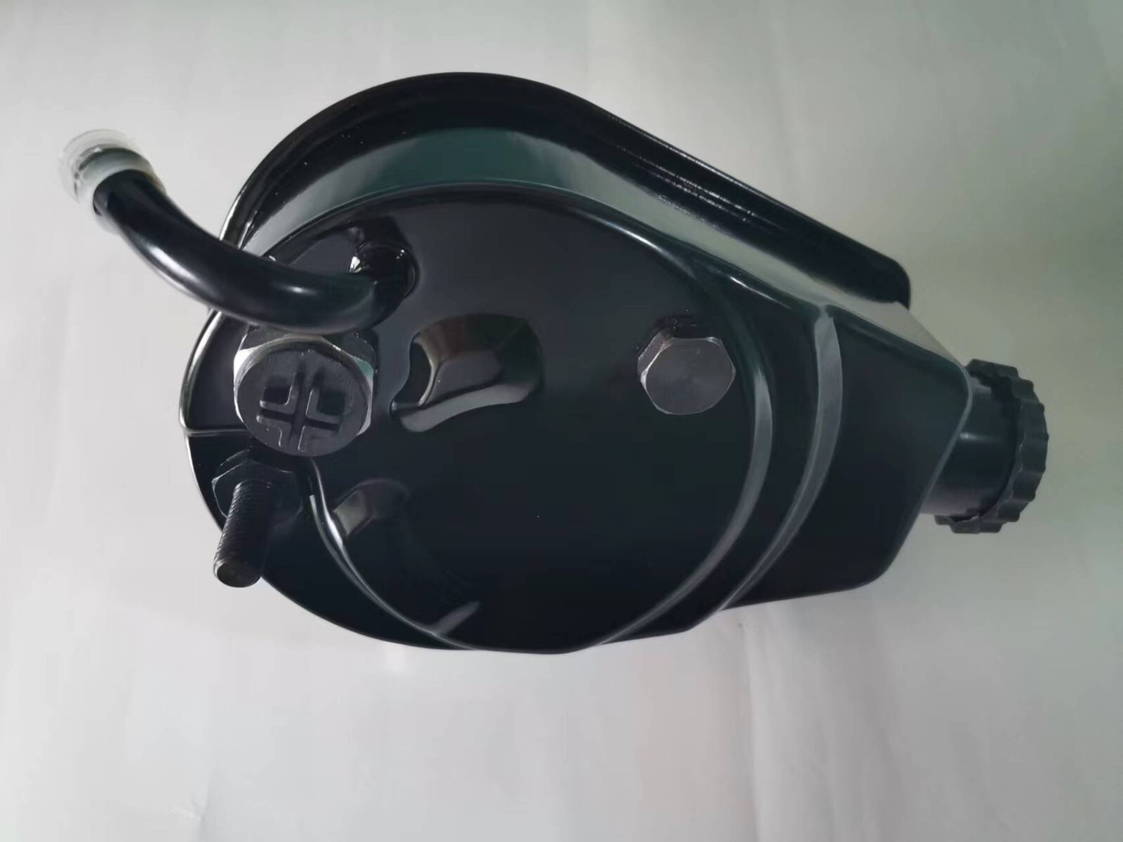 SB Chevy Black Saginaw Power Steering Pump & Bracket & Pulley Kit SBC 350 327