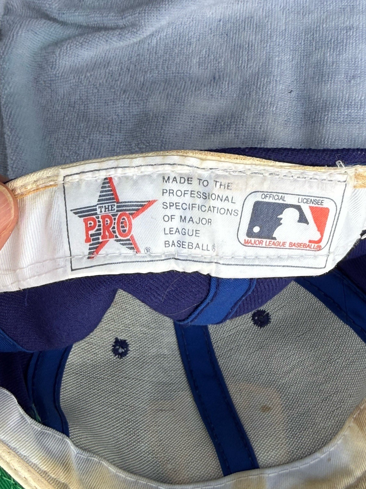 RON ROBINSON MILWAUKEE BREWERS GAME USED HAT 1990S Size 7.125