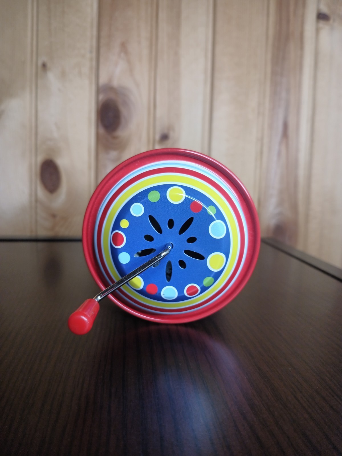 Schylling Classic Round Clown Tin Music Box Toy W/ hand crank Works! 2017