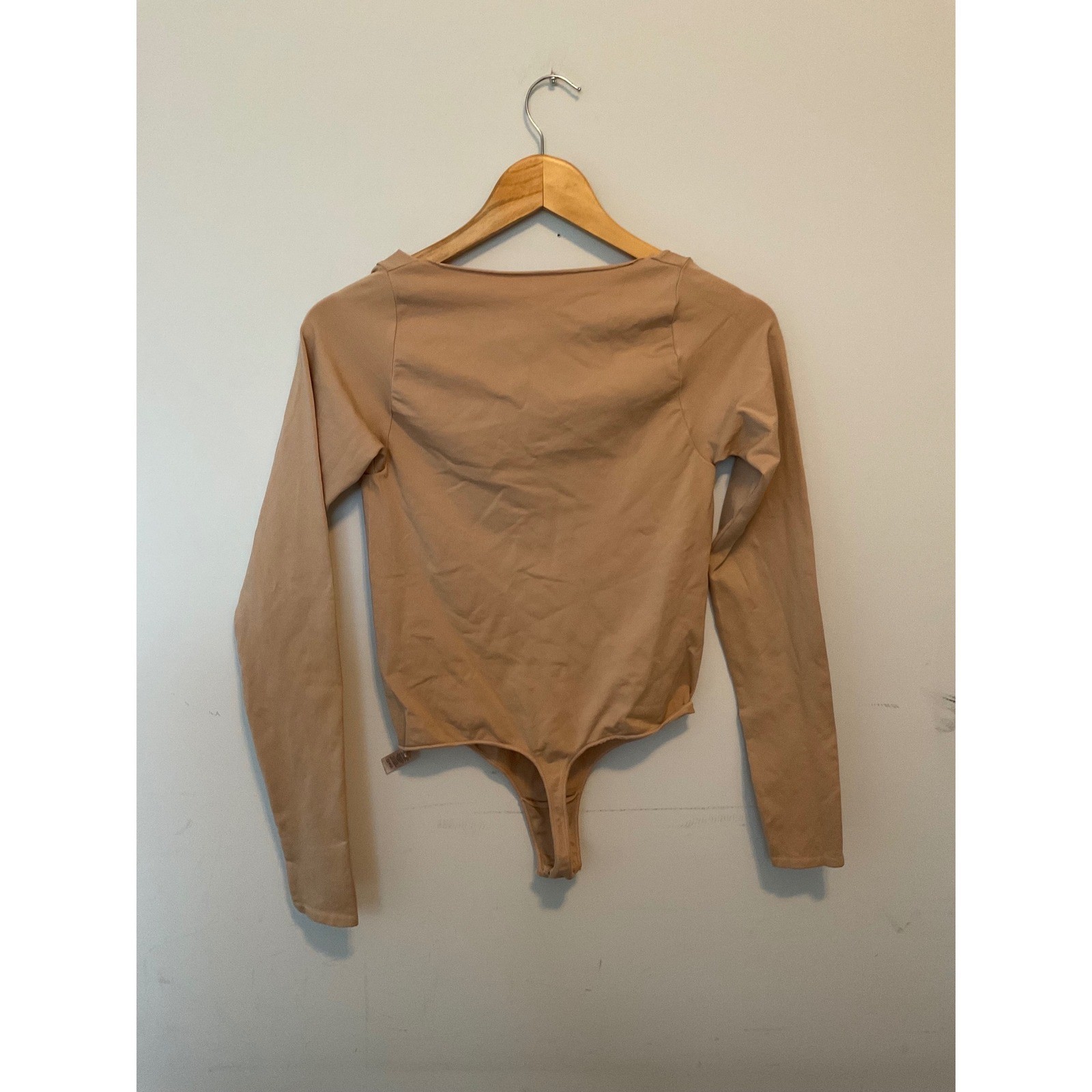 SKIMS Essential Long Sleeve Scoop Neck Bodysuit Sand Nude L/XL RN158973