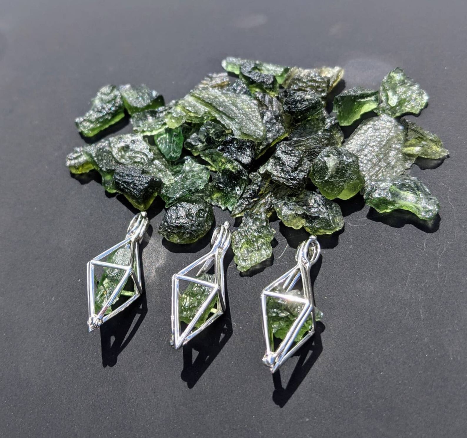 Moldavite / Moldavite Pendant / Moldavite Necklace / Moldavite Jewelry / Genuine