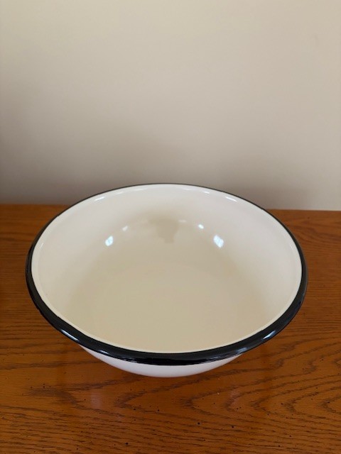 Vintage Ivory Enamel Mixing Bowl with Black Rim