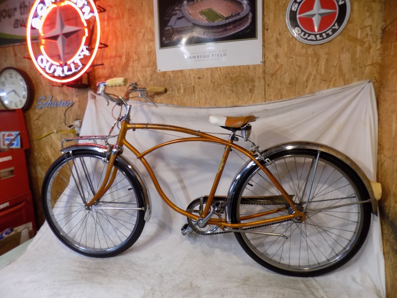 1965 SCHWINN CORVETTE II MENS 3-SPEED COPPERTONE CRUISER BIKE JAGUAR PANTHER S7!