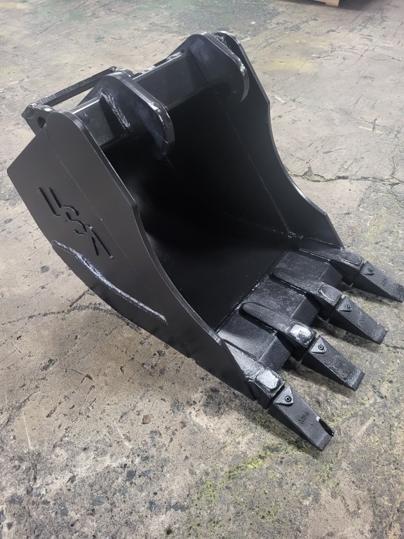 18 Inch Excavator Bucket Fits Bobcat E32 E35 Quick Attach