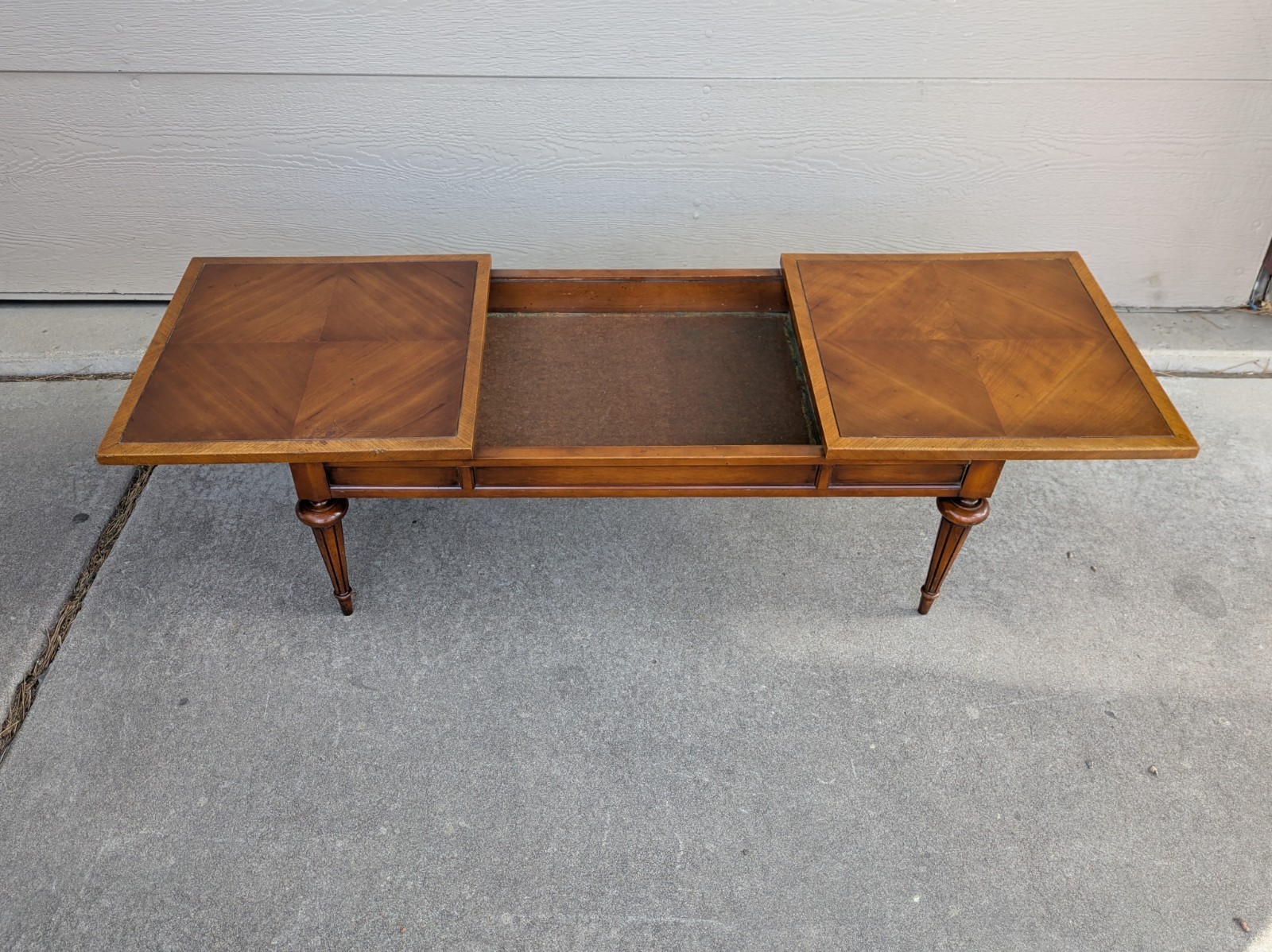 Vintage 1955 Lane Sliding Top Cocktail Coffee Table w Hidden Storage MCM 370