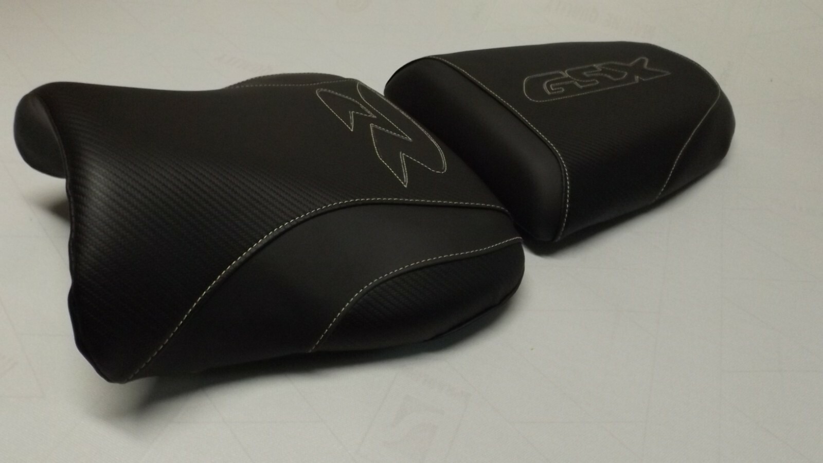 CUSTOM BLACK CARBON FIBER SEAT COVERS WILL FIT SUZUKI GSX 600R/750R/1000R 00/03