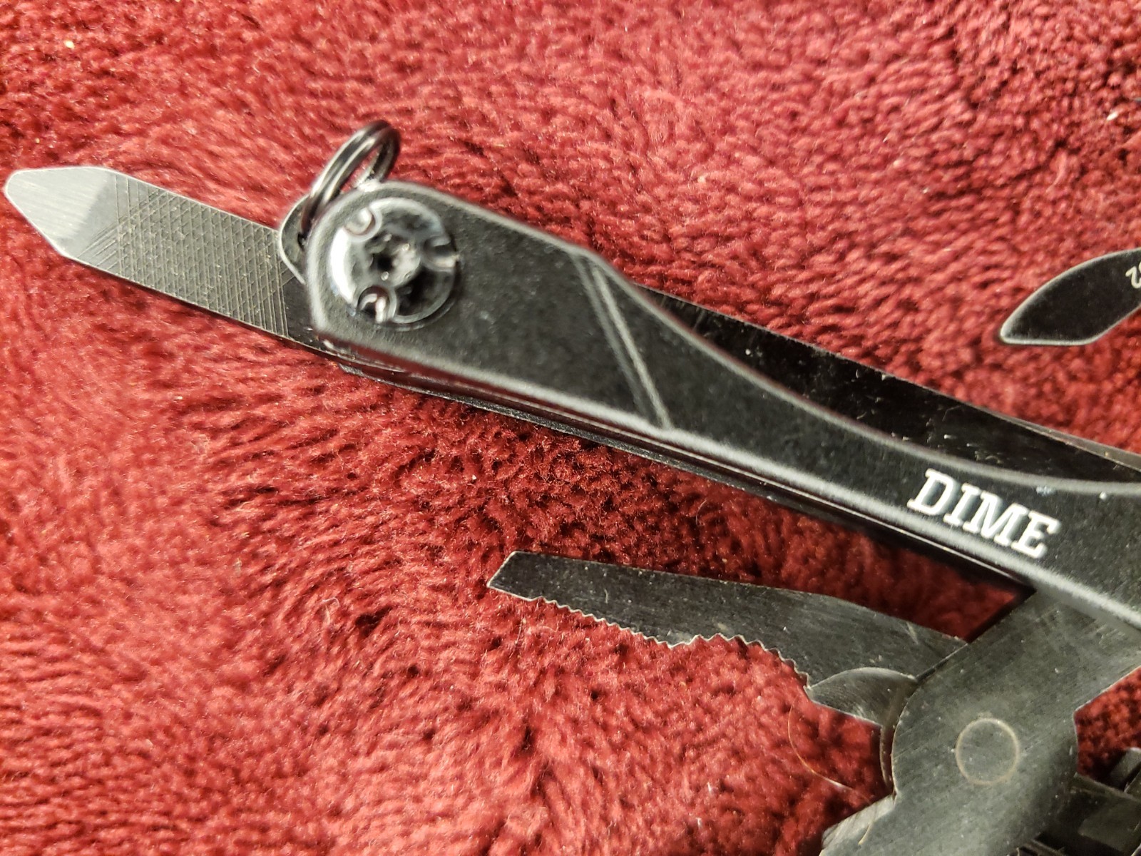 🔪🔪 Lot of 2 Gerber Multi Tool Dime multiplier Black & Red