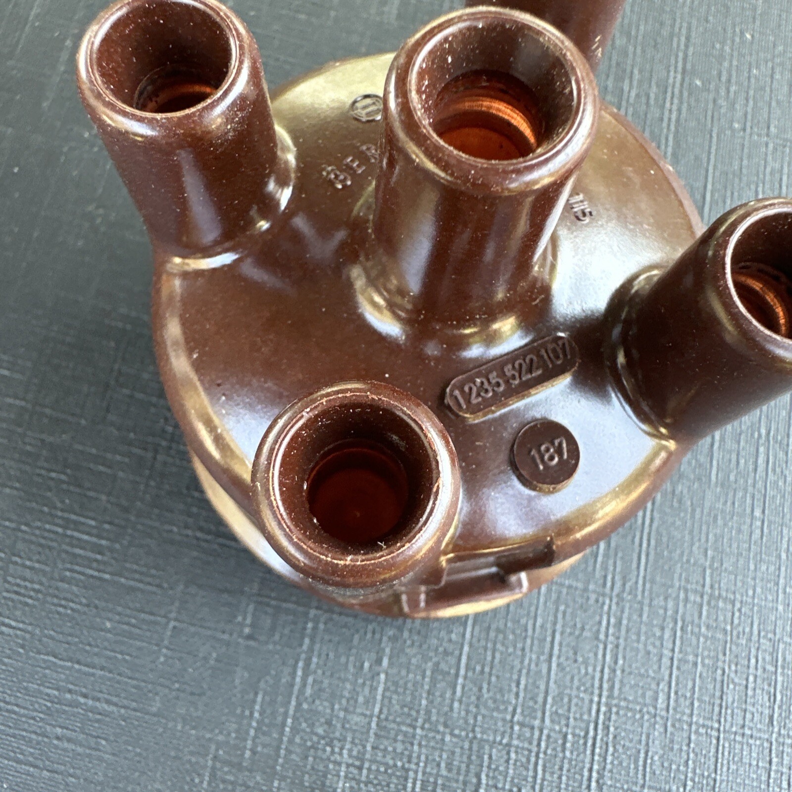 Vintage NOS Bosch 1235522107 187 Distributor Cap BMW Volvo MADE IN GERMANY