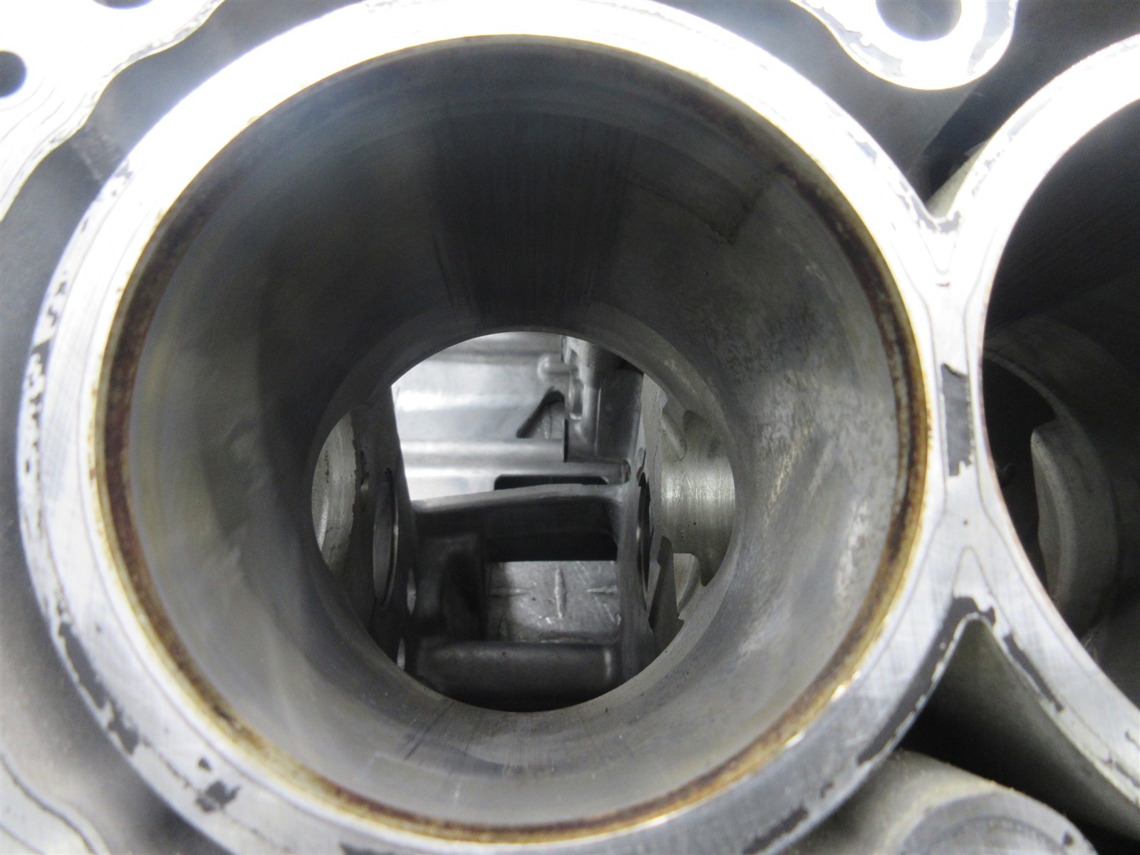 2003 02-03 Honda CBR 954 CBR954RR Crankcase Crank Case Engine Motor Block Piston