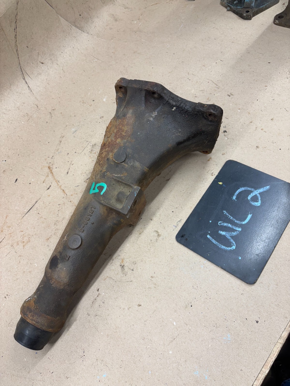 67 69 70 Dodge Plymouth Mopar B Body TailShaft Housing Tailhousing C-99127 4 SP