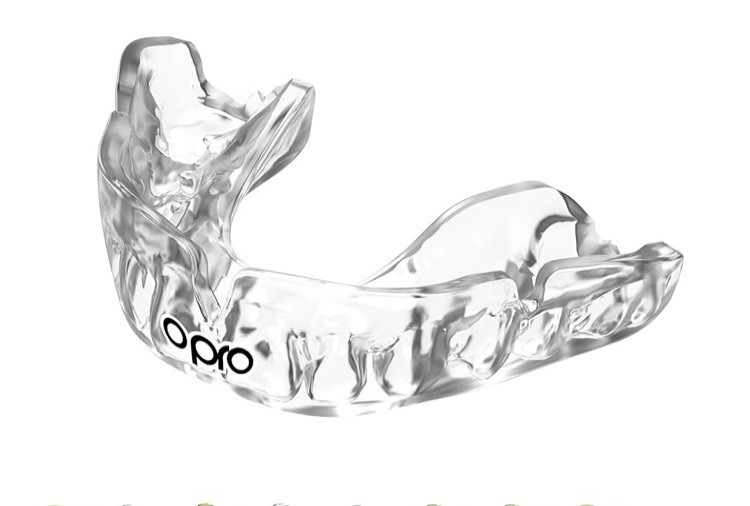 Clear Opro Mouthguard Instant Custom-Fit Ages 10+