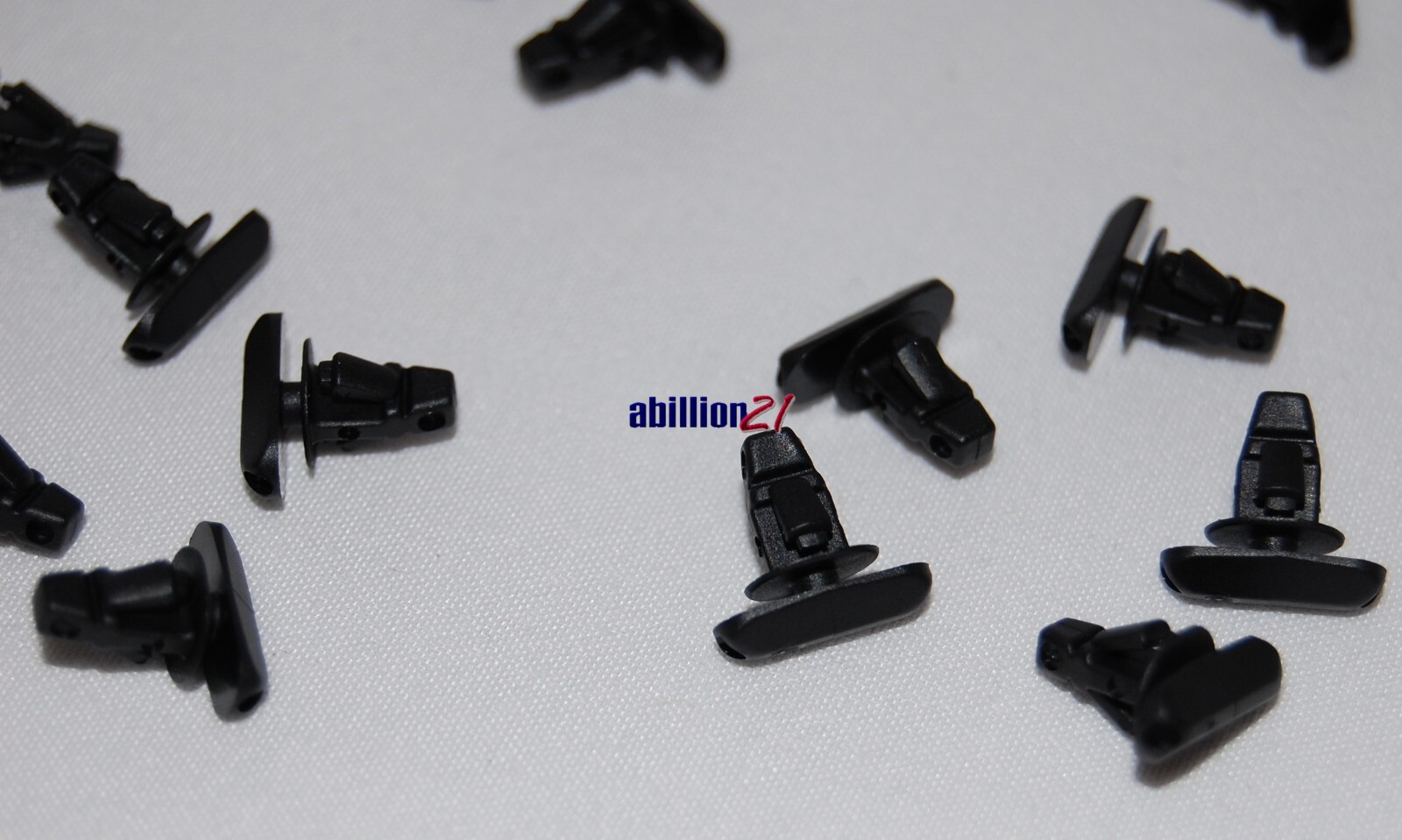 25 New Made in USA Weatherstrip Door Sub-Seal Clips fit Honda Acura 90565TZ5003