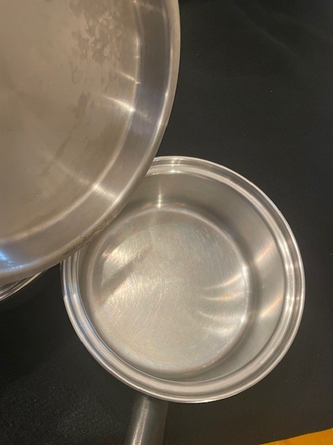 12 Piece Amway Queen ware Cooking set 3 sauce pans,2 fry (1L 1s) Stock Pan Lids