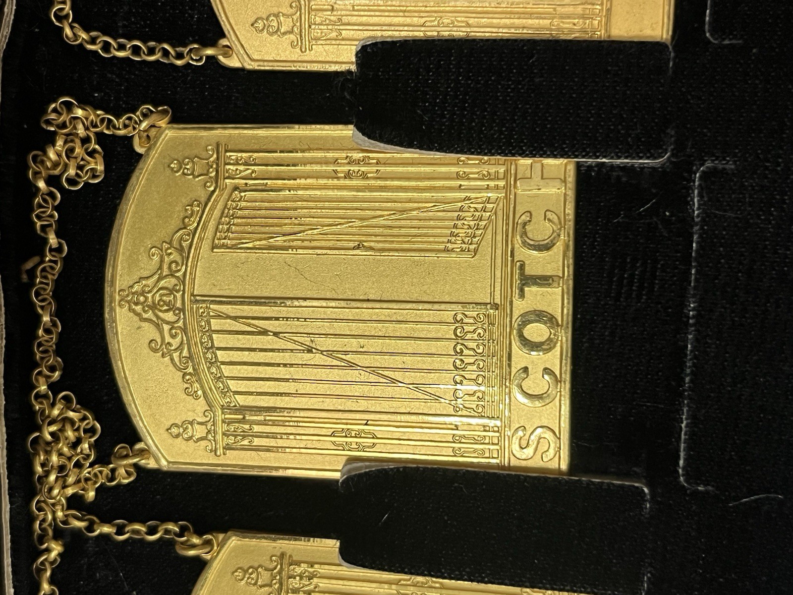 The "21" Club New York NYC Restaurant Gilt Bronze 3 Set Decanter Tags New In Box