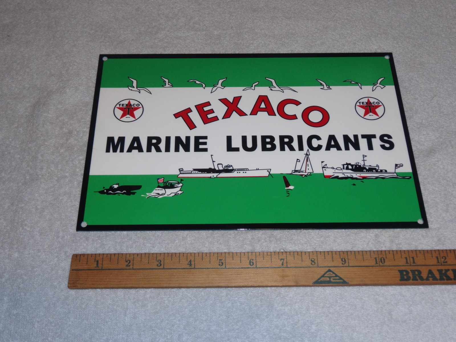 VINTAGE TEXACO MARINE LUBRICANTS W/ BOATS 12" METAL OUTBOARD GASOLINE & OIL SIGN
