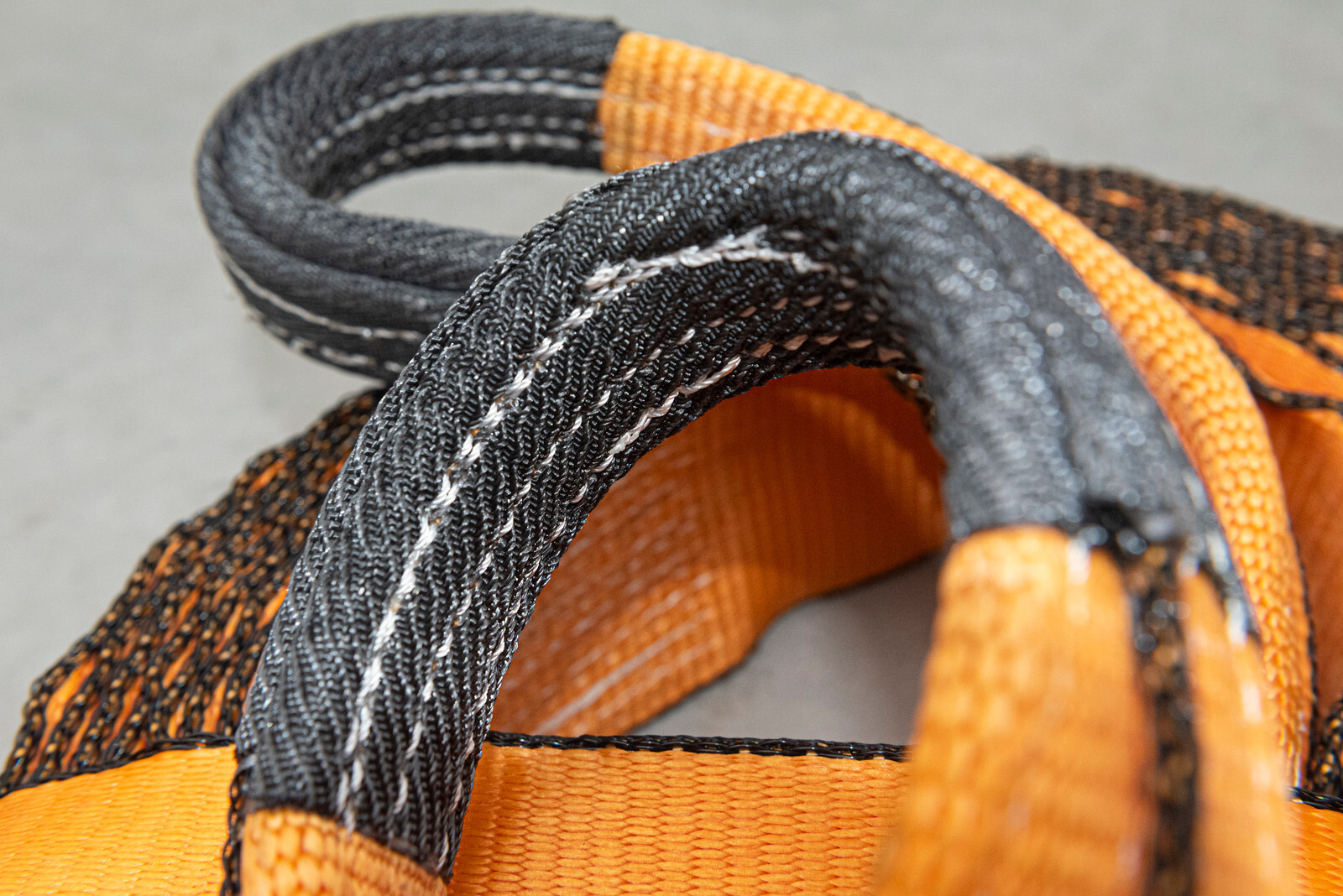 AEV Full-Size Kinetic Recovery Strap 4" x 30' MBS: 39,200 LBA