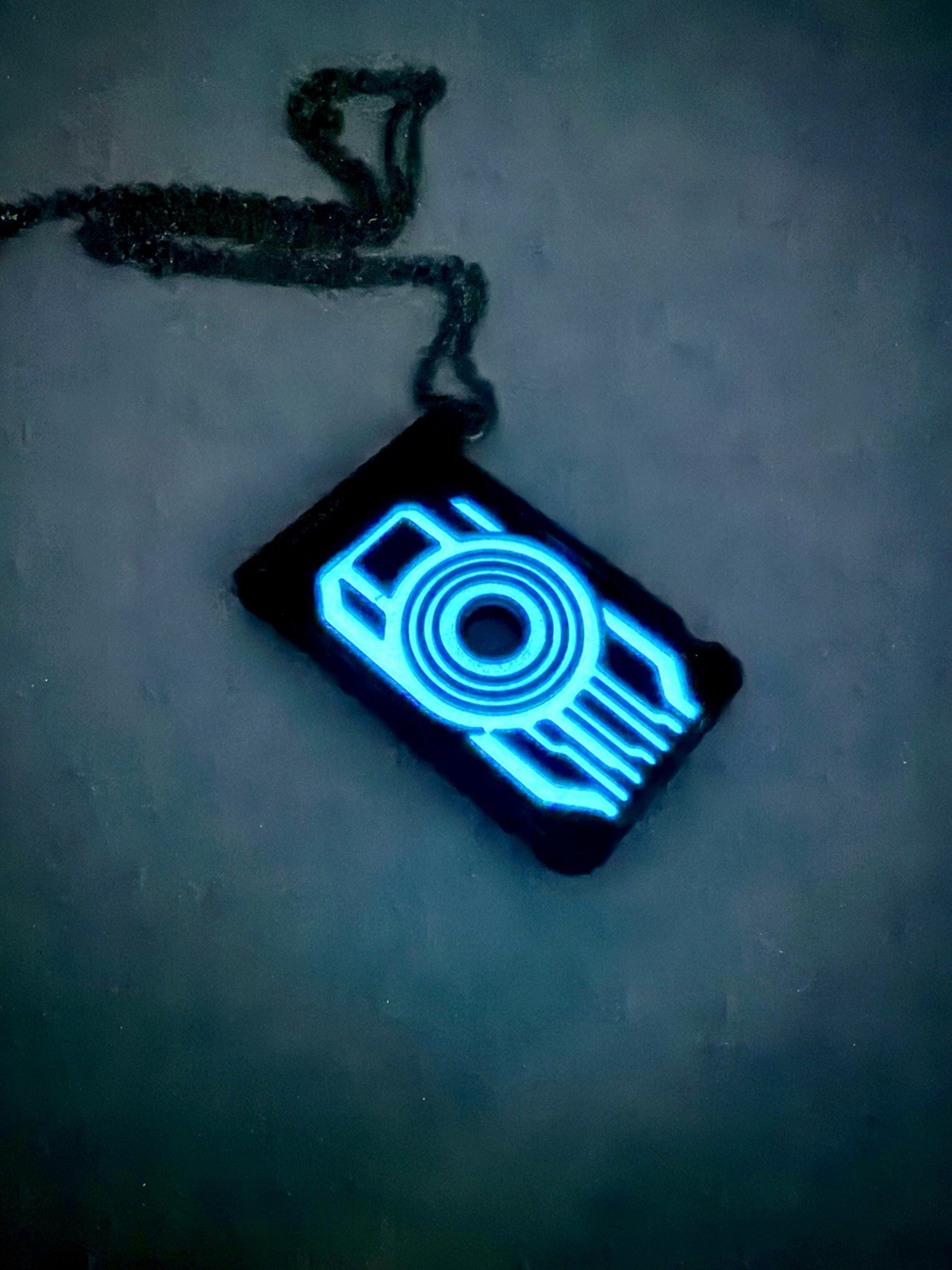 3D Printed Tron Inspired Memory Chip Necklace Blue Sci-Fi Cosplay Costume Access