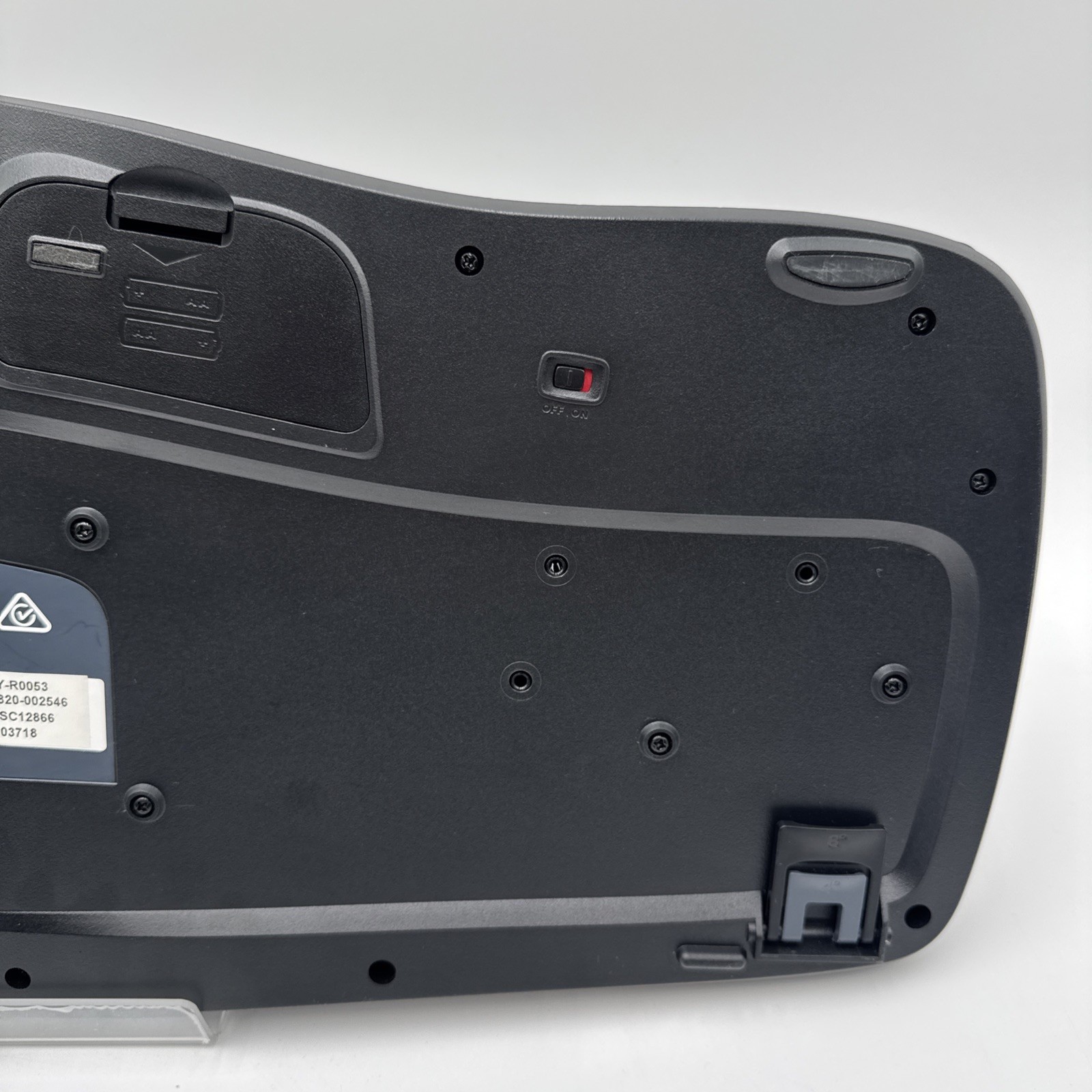 Logitech MK550 Comfort Wave (920-002555) Wireless Keyboard & Mouse No Dongle