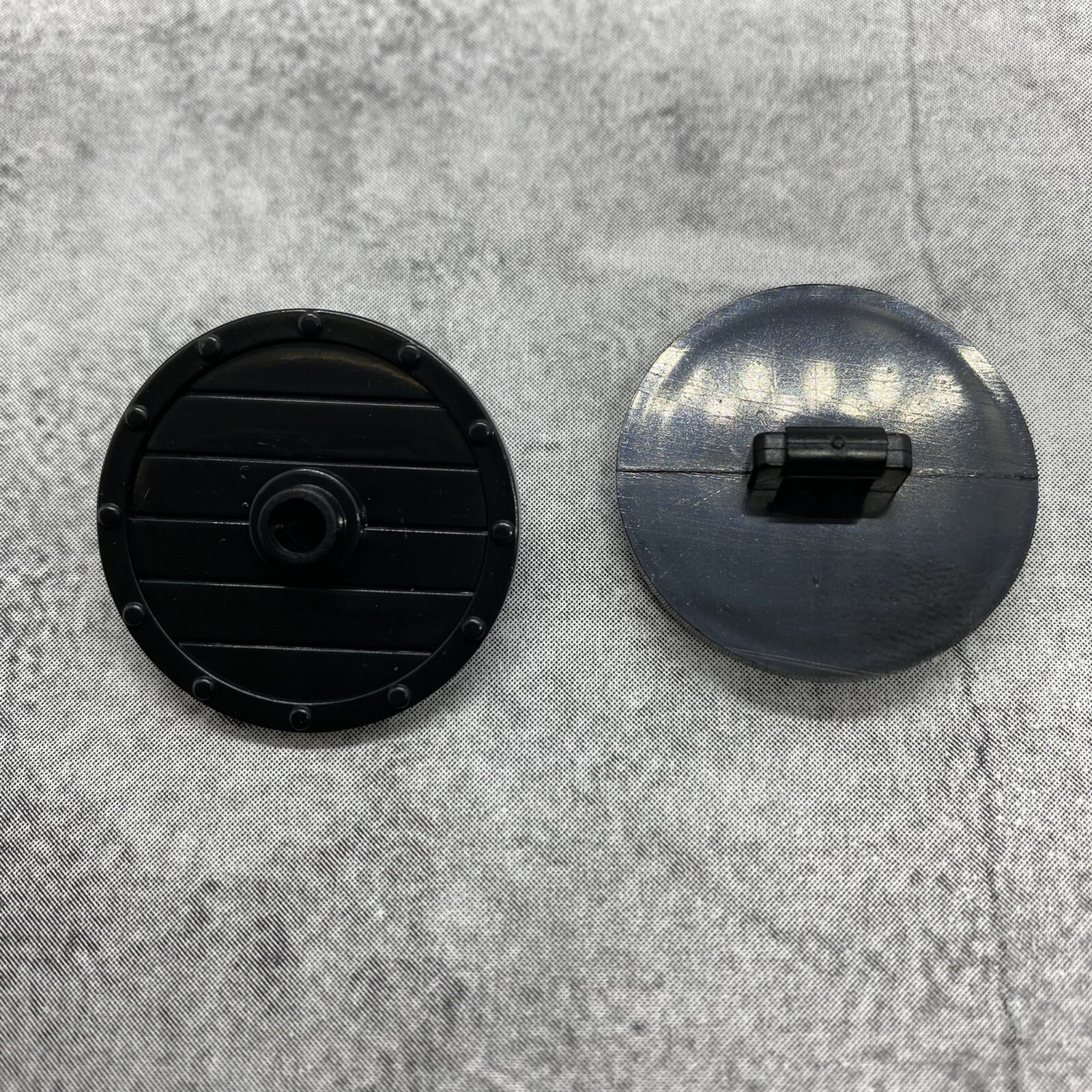 5pack Black Oaken Round Shield Blocks Accessories for Minifigures gB14372