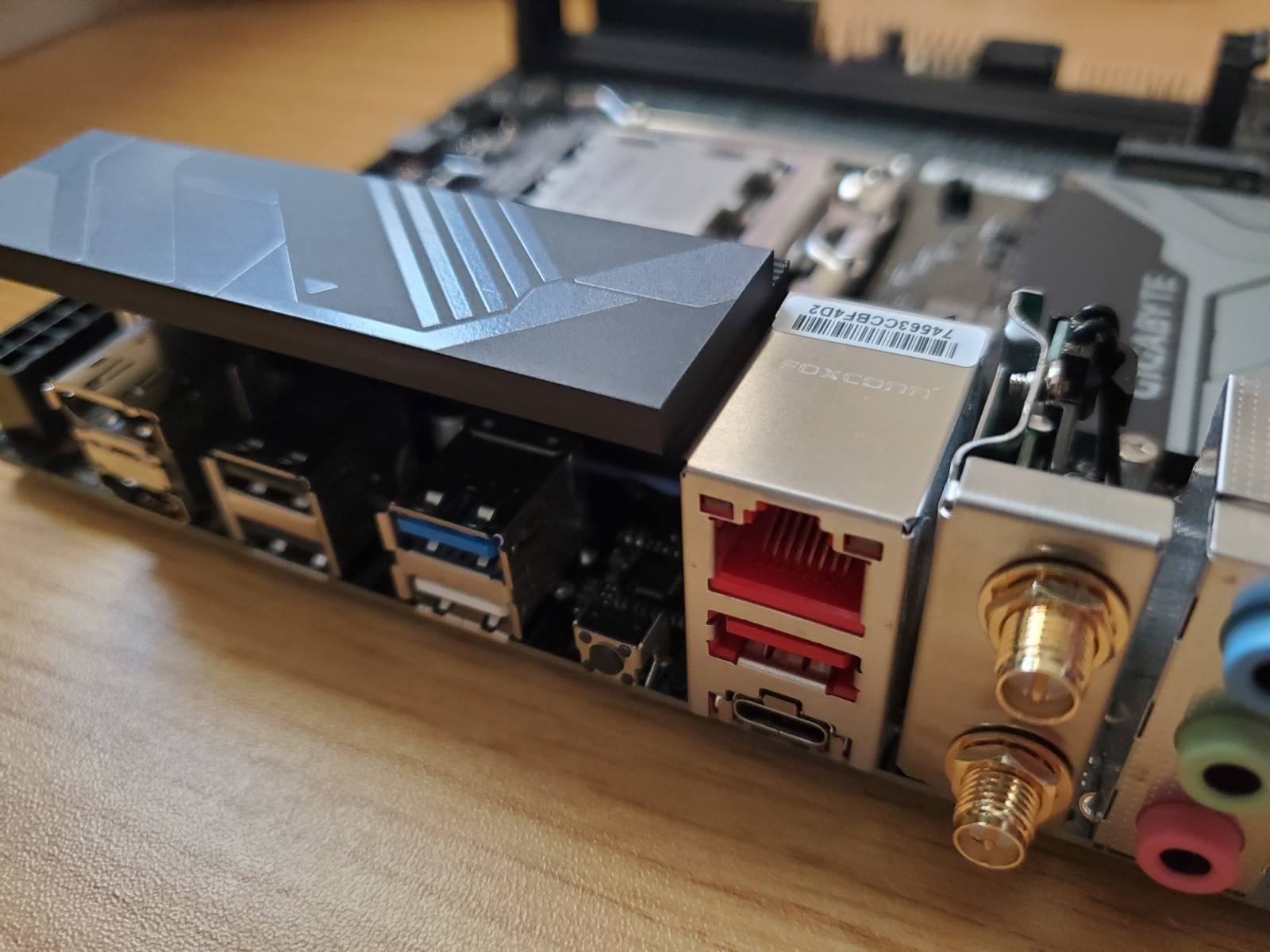 Ryzen 5 7600X + GIGABYTE A620I AX Motherboard Combo Lot