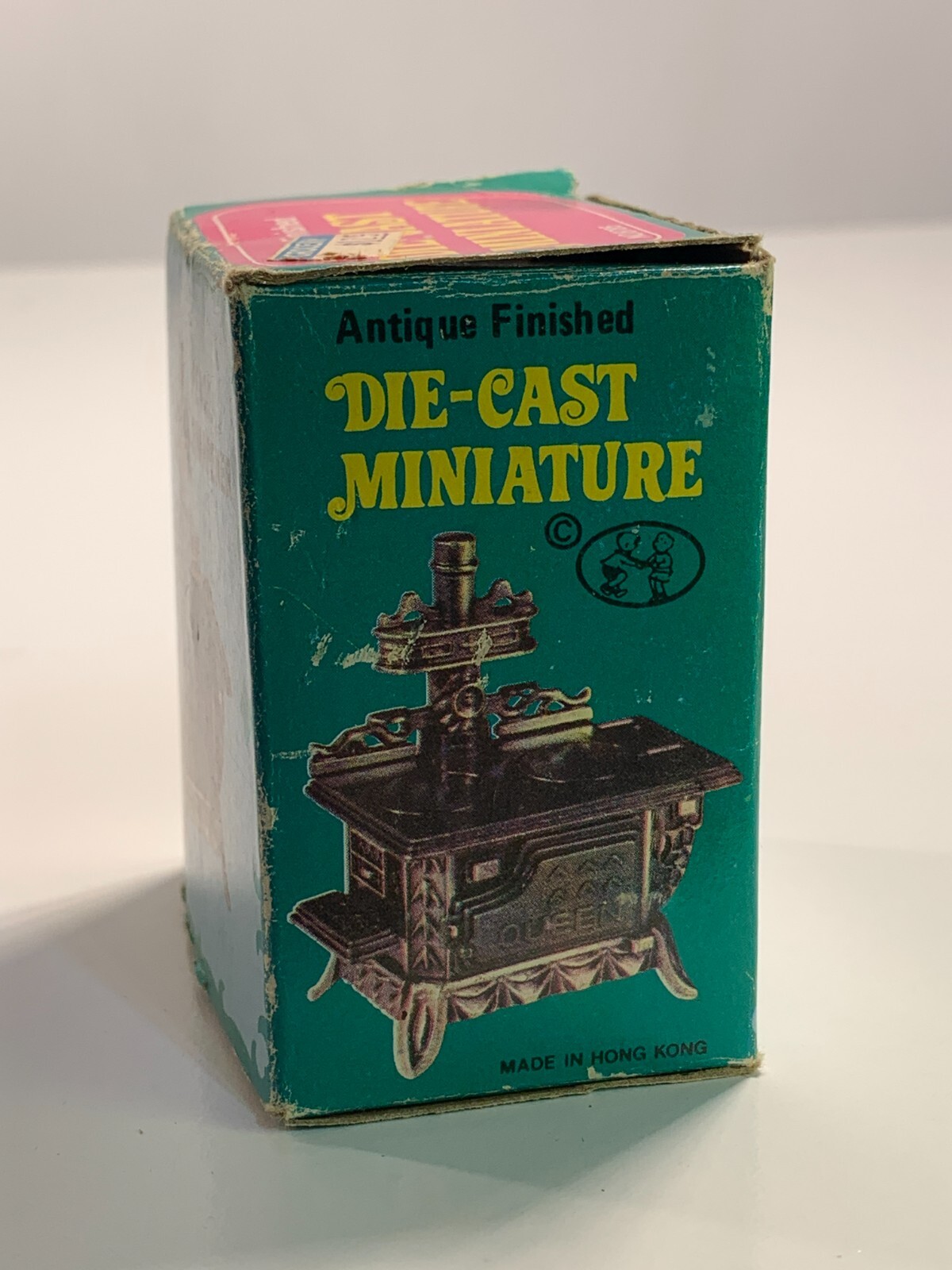Vintage Die-Cast Pencil Sharpener Queen Cast Iron Style Stove With Box PSE