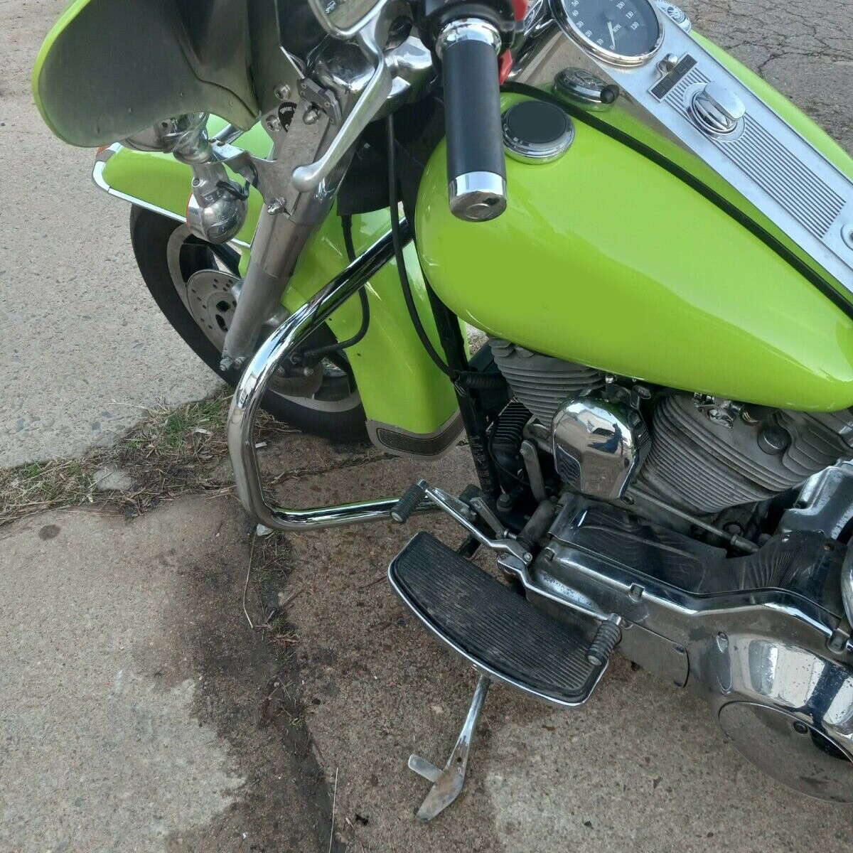 Engine Guard Highway Crash Bar For Harley Touring Road King Electra Glide 97-08