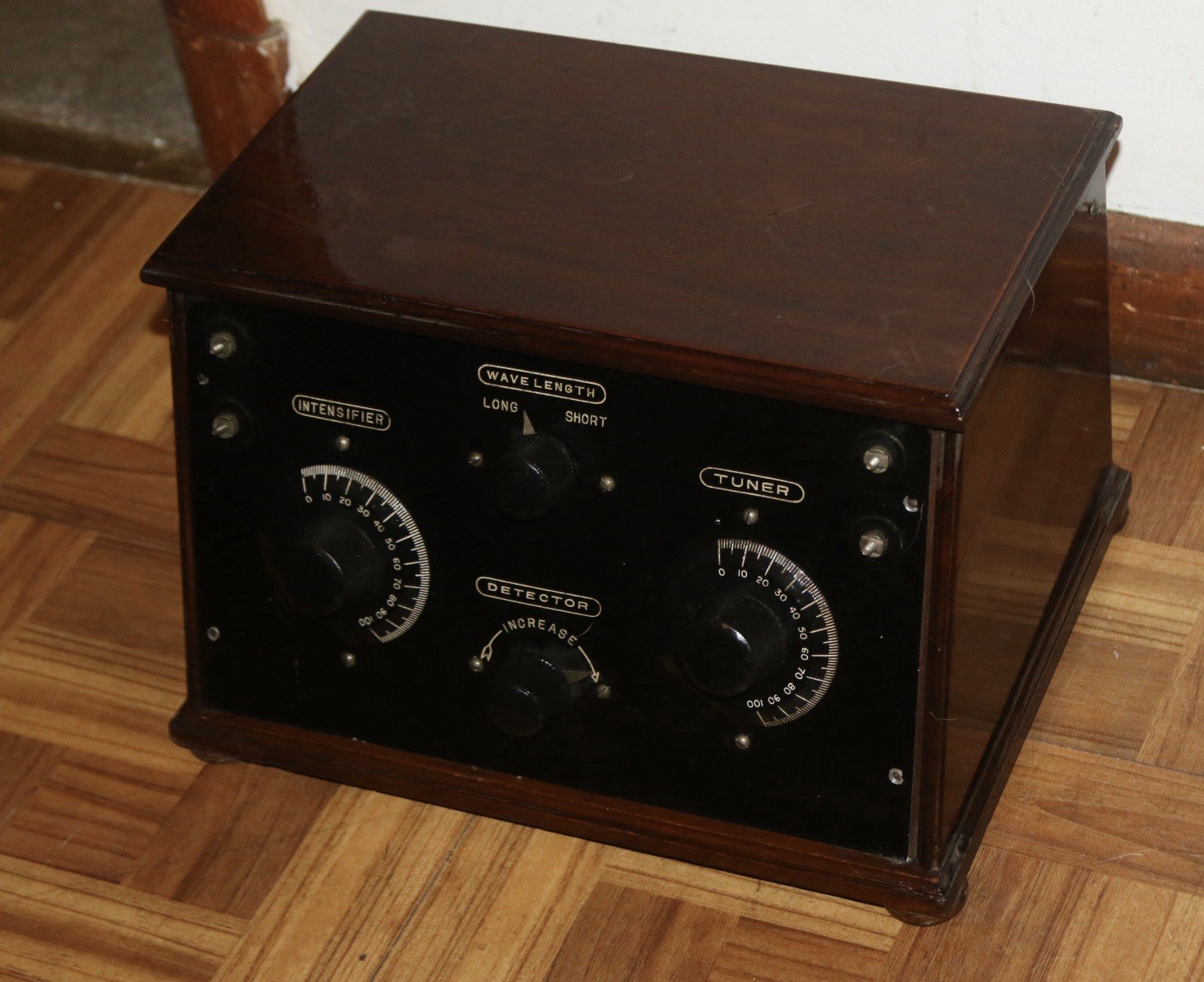 ANTIQUE 1922 TECO MODEL 1 KLITZEN S.F-16 SINGLE TUBE UV200 BATTERY RADIO - RARE