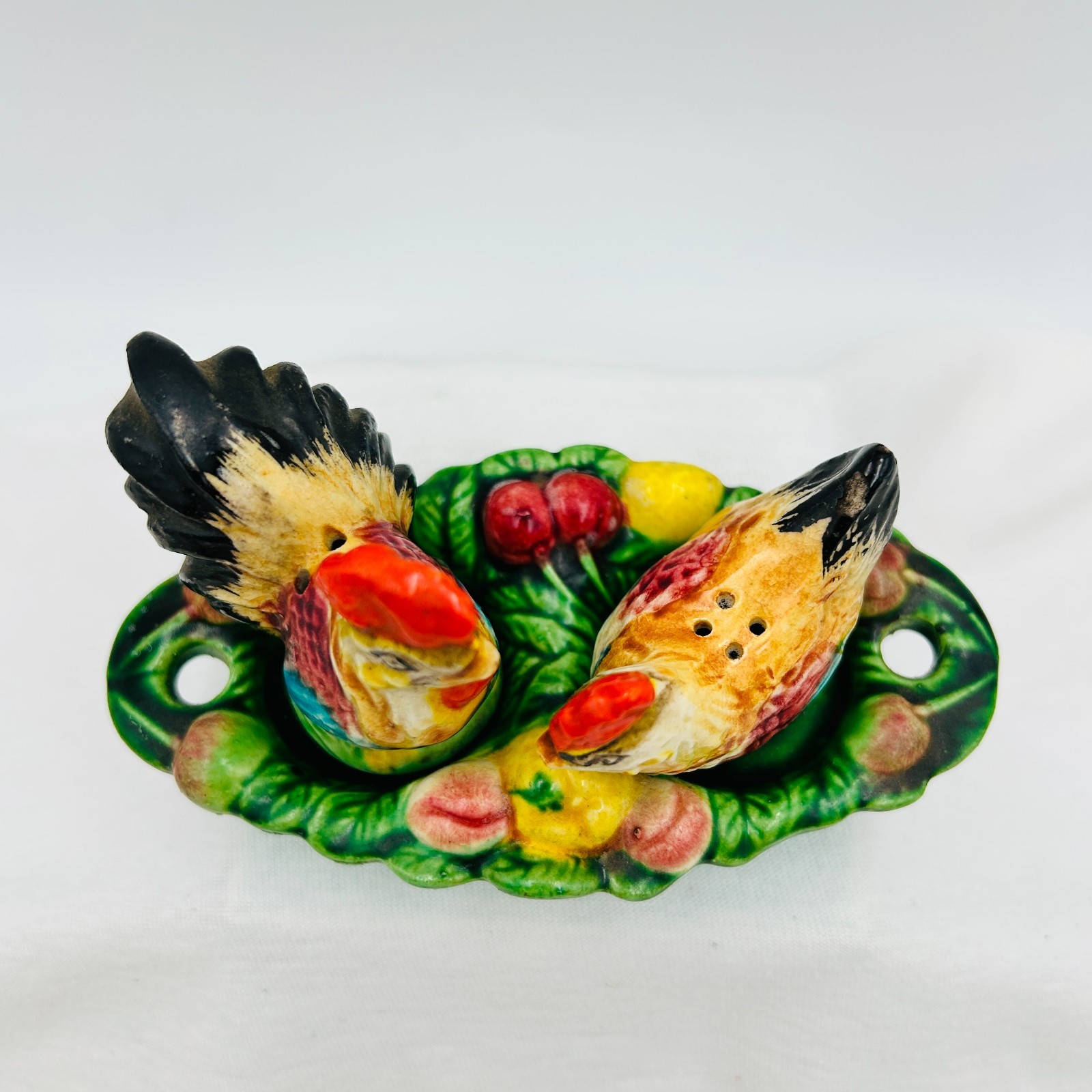 Hand Painted Rooster Chicken on Nest Vintage Salt Pepper Shakers Made in Japan