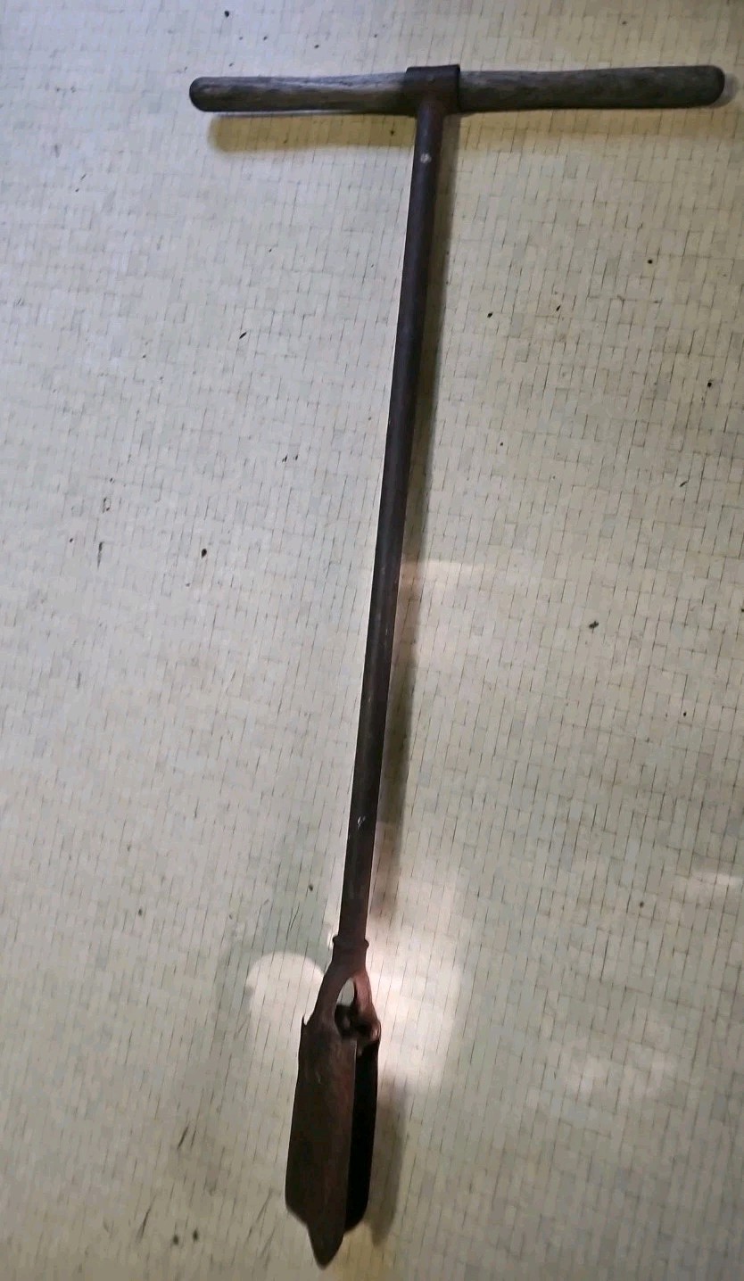 Vintage Post Hole Manual Auger Twist Digger for Garden Fence