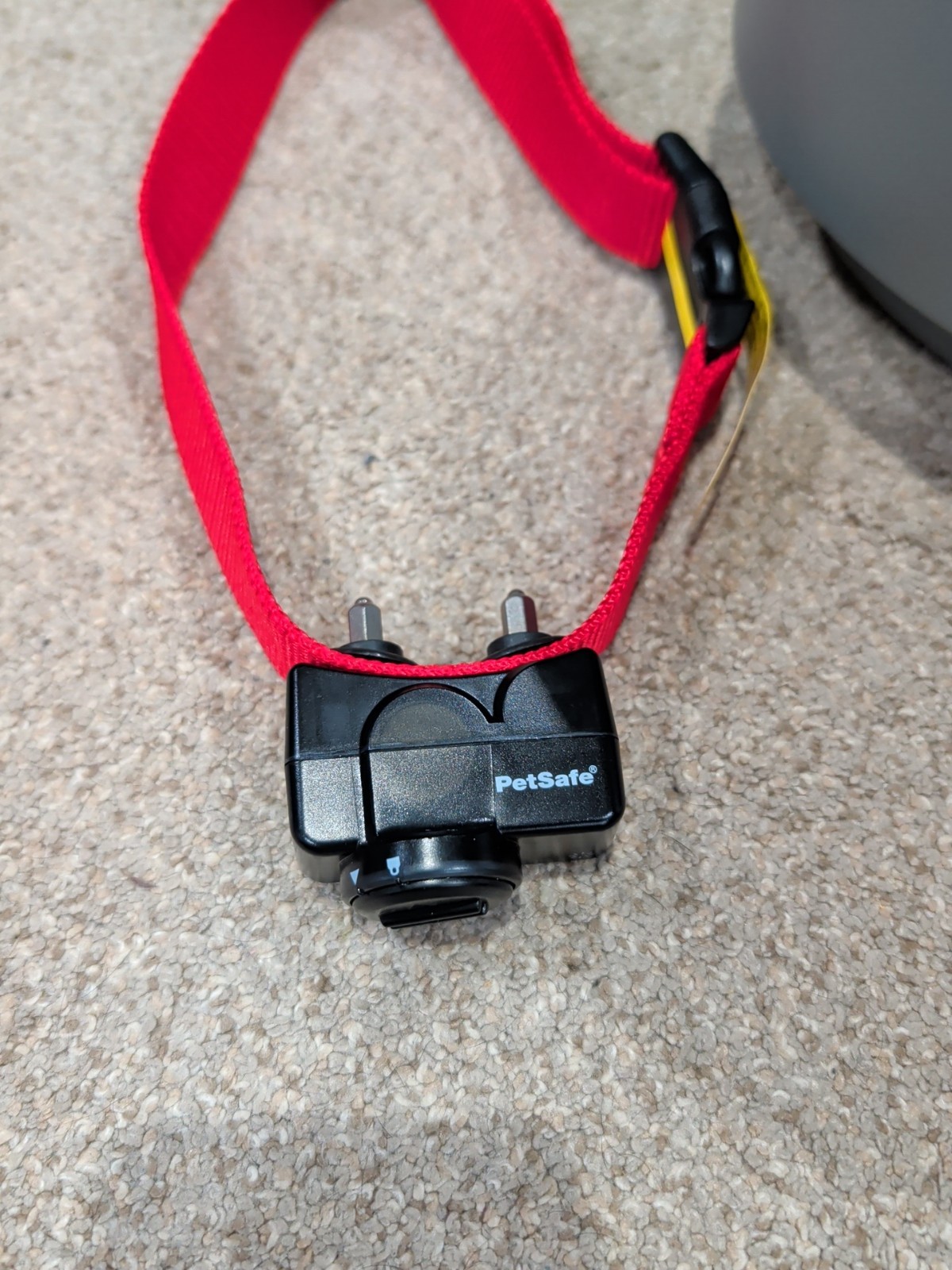 PetSafe PIF-300 Wireless Fence Pet Containment System NEW Open Box Extra Battery