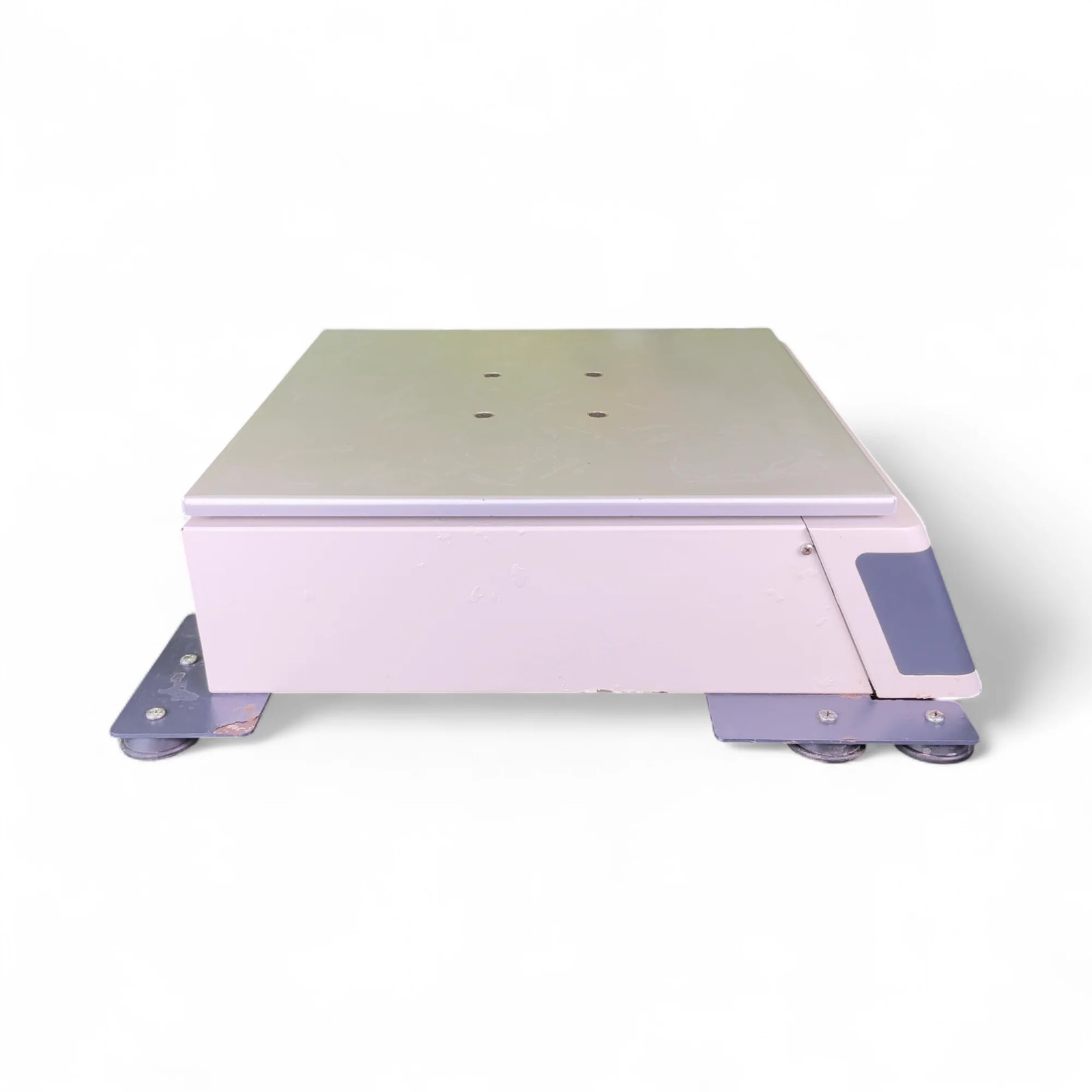 New Brunswick Scientific Innova 2100 Open Air Platform Shaker M1194-0010