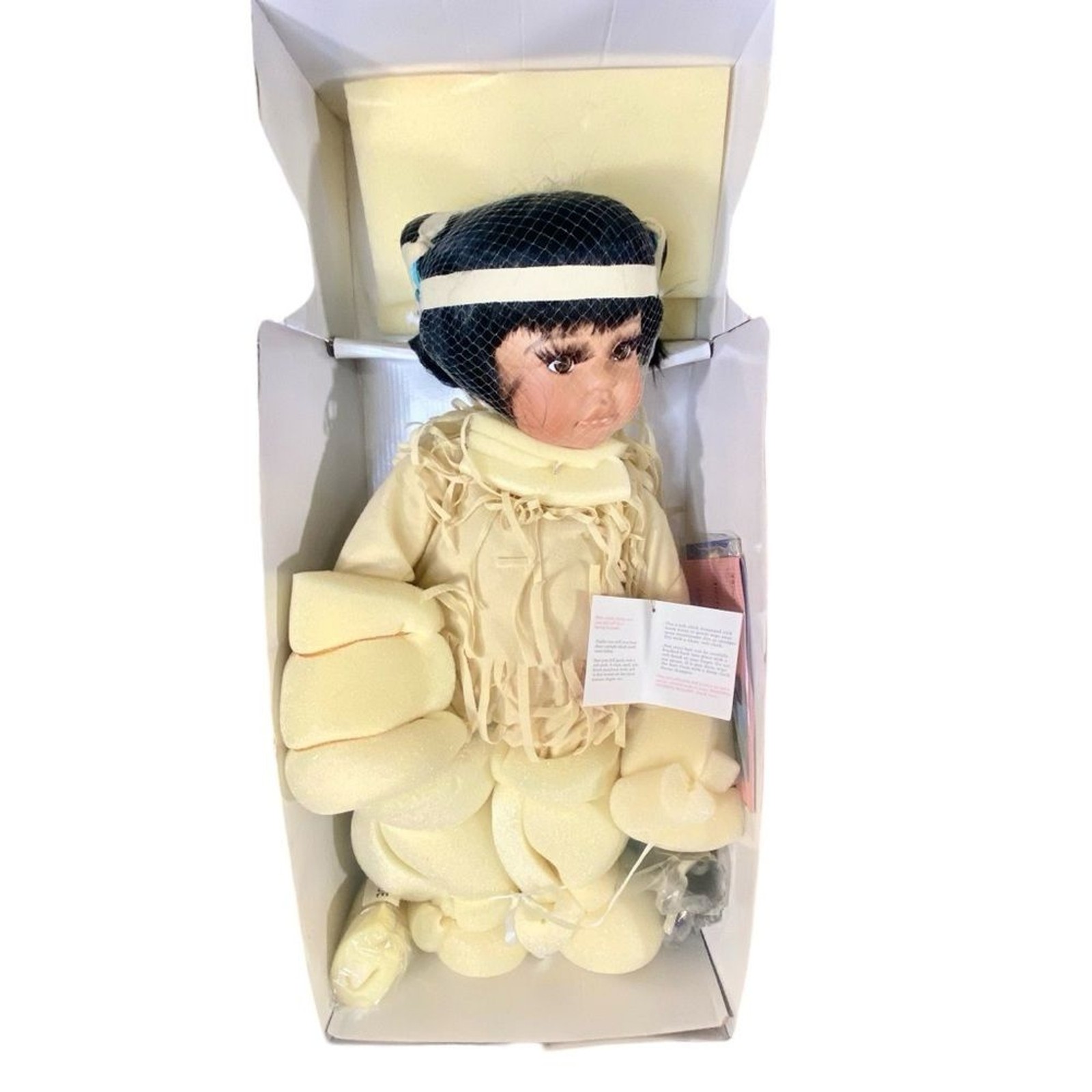 Paradise Galleries VTG Porcelain Doll Native American New In Box Joyful Dove