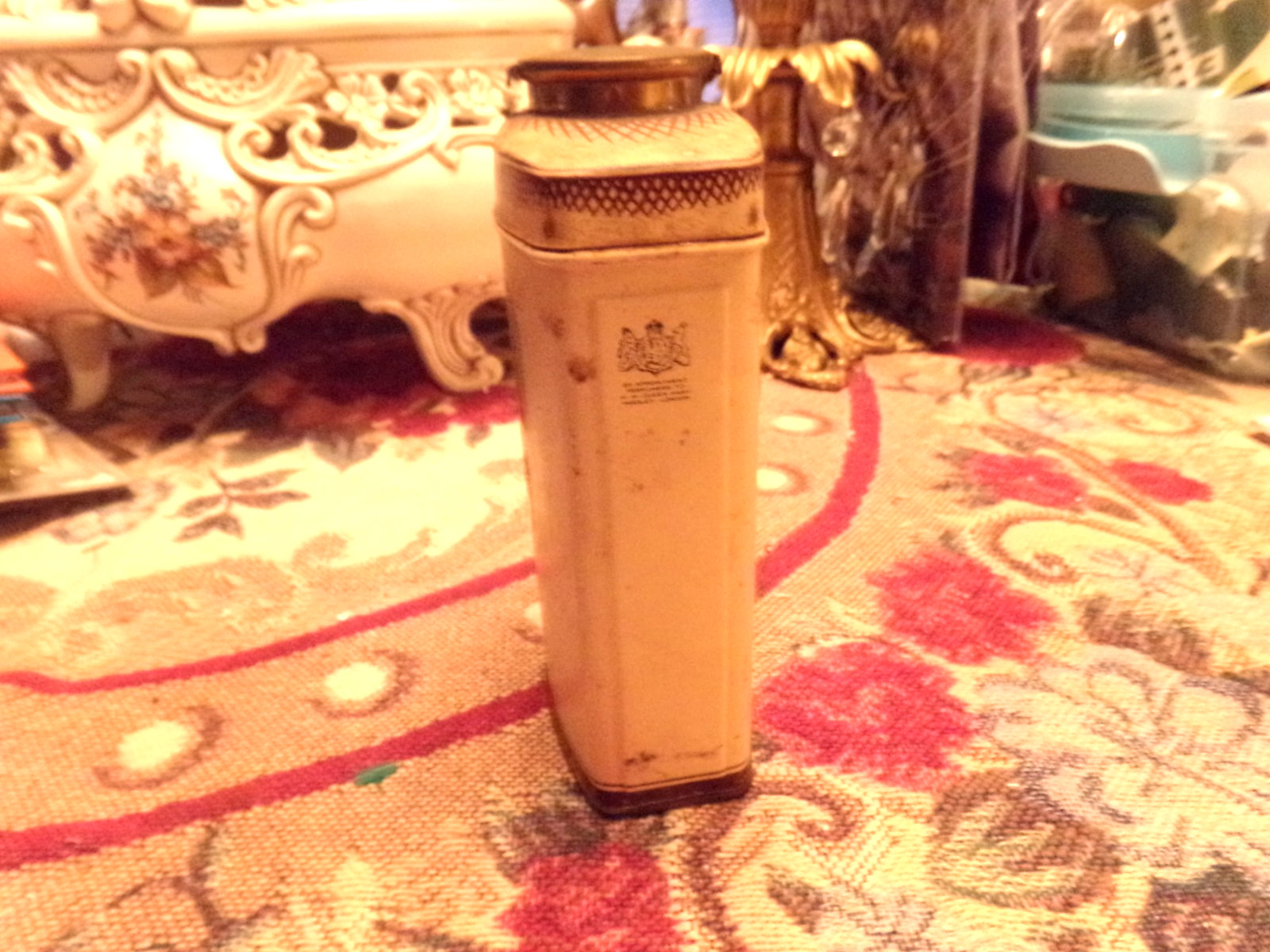 Vtg 1950's Yardley Old English Lavender Talc Powder Tin With Brass Lid