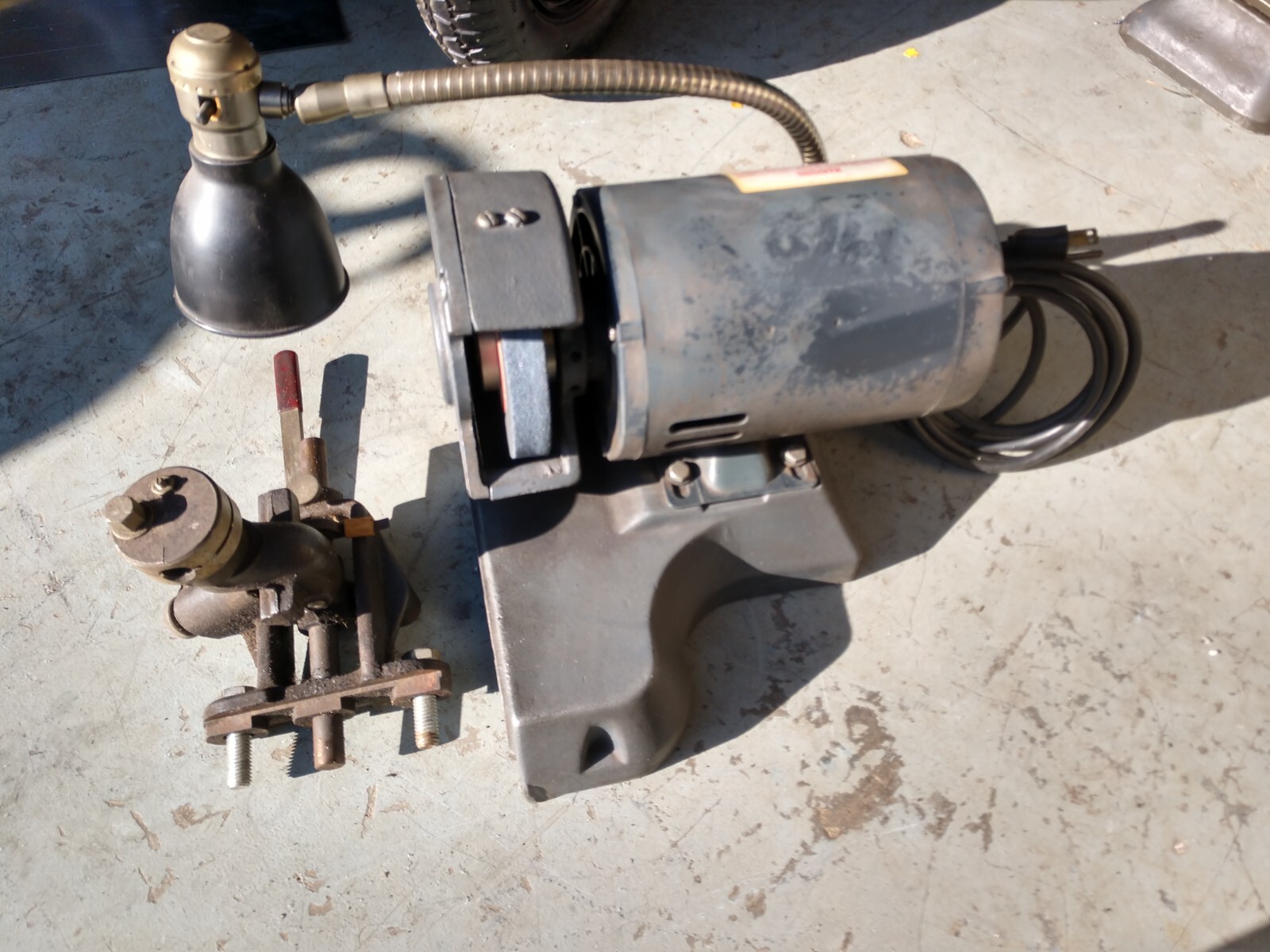 Lisle mod. 91000 1/3HP 115V Drill Bit Grinder Sharpener Bit Sizes 1/8" to 1-1/4"