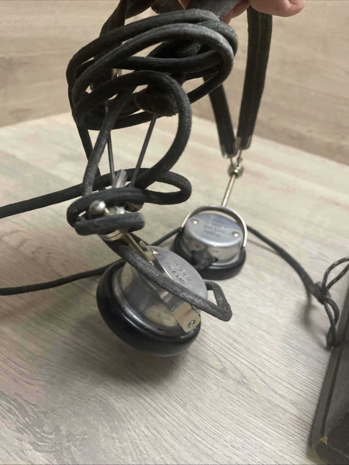 1920'S STEINITE LABORATORIES CRYSTAL COMMUNICATION SET W: 2 HEADSETS