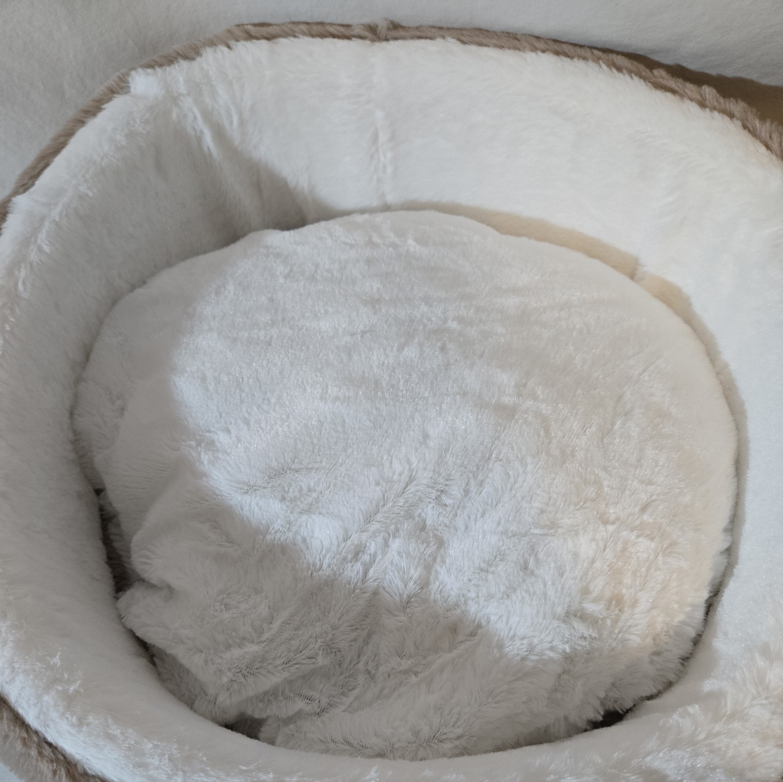 NWT Pusheen Cat Bed Mini Christmas Throw Blanket Cuddler Pet Holiday Culturefly