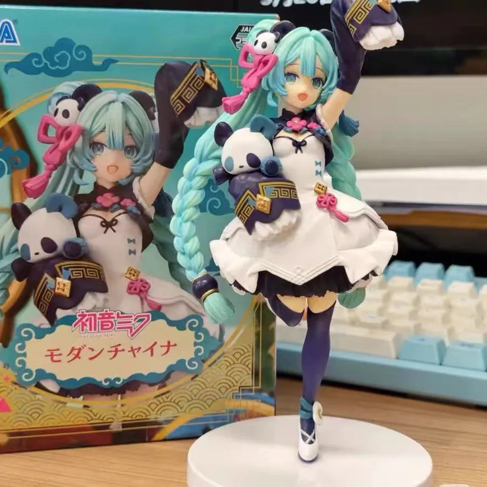 Hatsune Miku Desktop Cute Action Figure 18cm Neko T-Shirt Ver. Anime Figurine