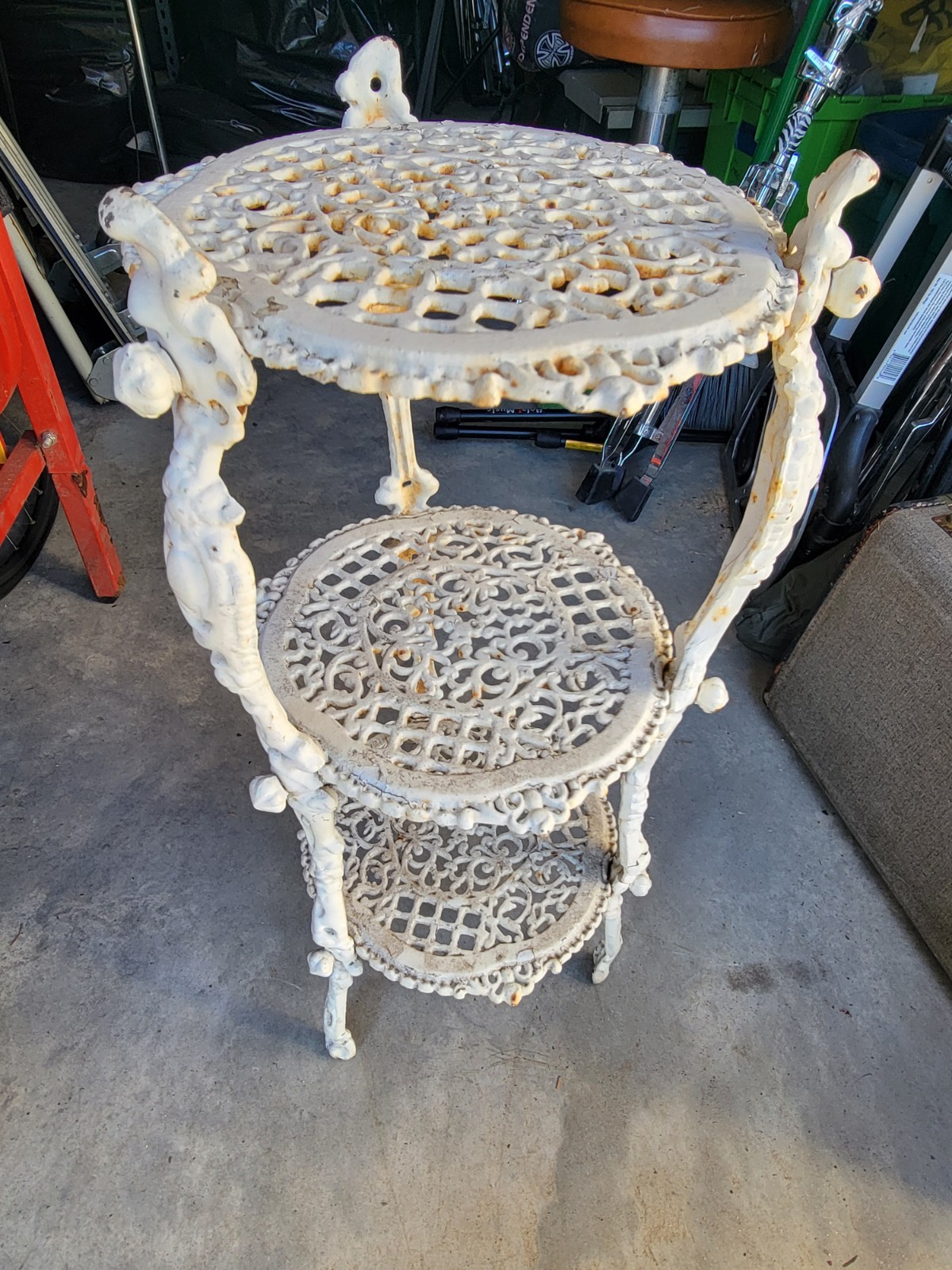 Victorian Style Cast Iron 3-Tier Plant Stand Shelf White