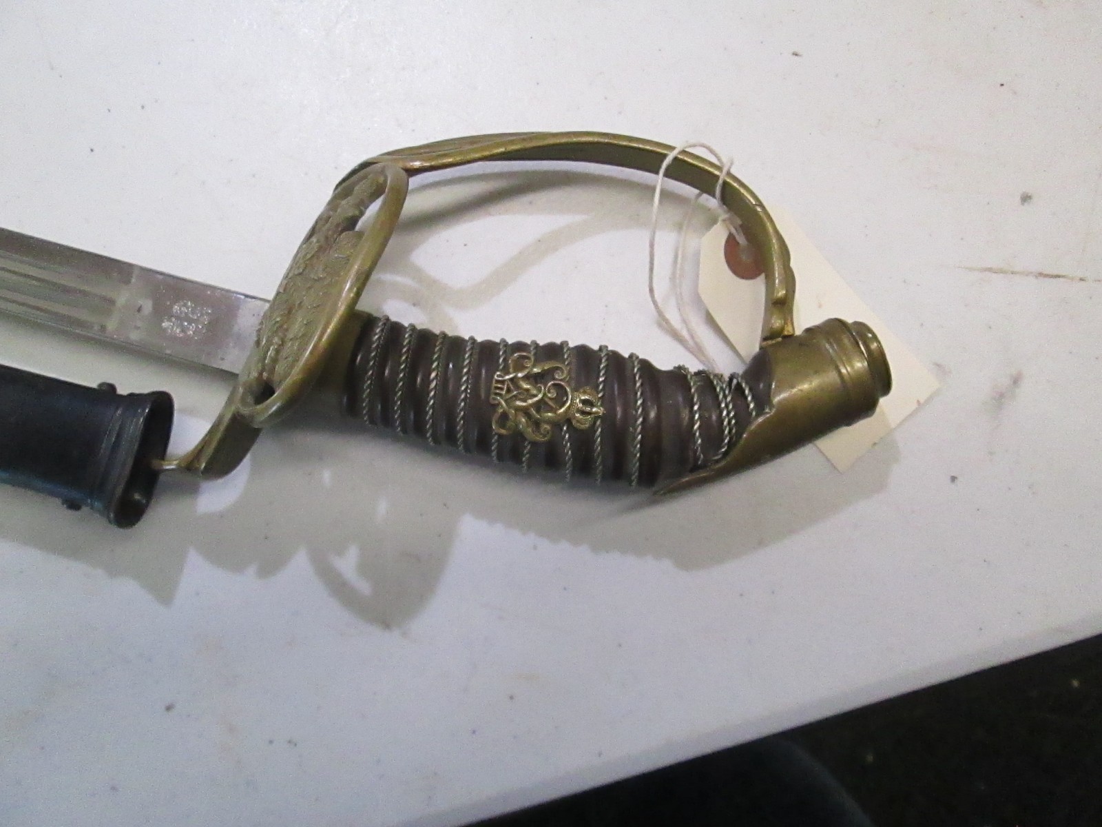 WWI GERMAN PRUSSIAN DRESS OFFICERS SWORD & SCABBARD FOLDING GUARD WKC MAKER #L99