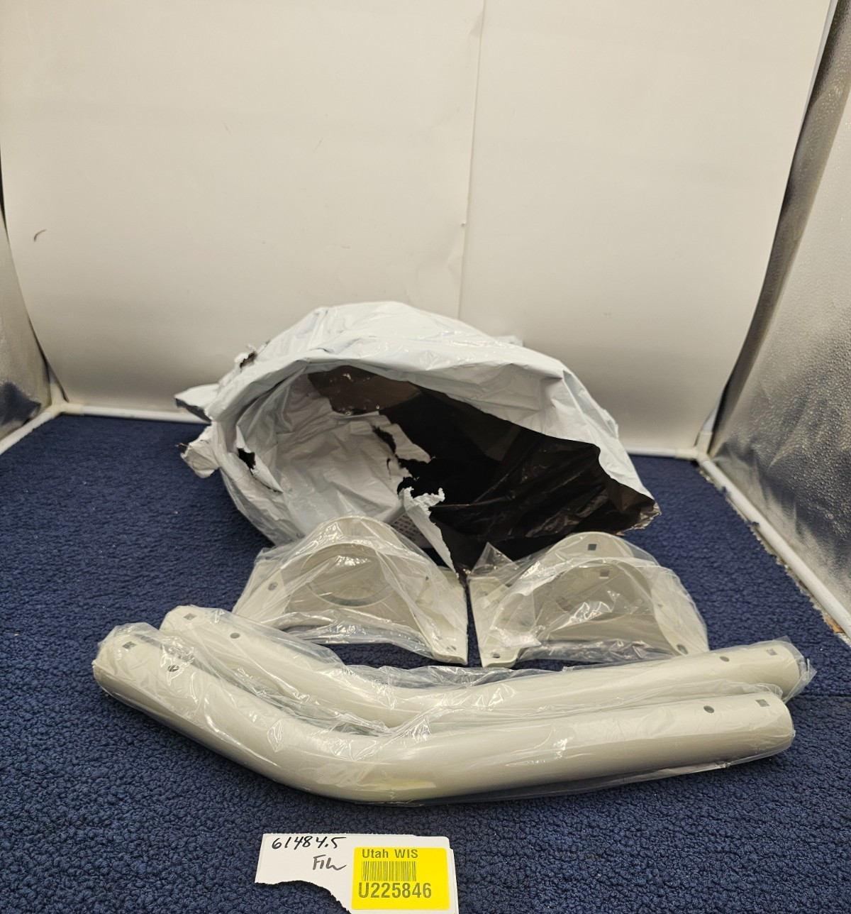 (QTY 2) Ubiquiti UB-AM Universal Antenna Mount Bracket - Gray