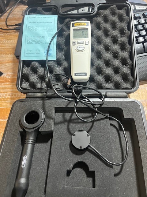 General UV513AB UV AB Digital Light Meter 280-400 Nanometers
